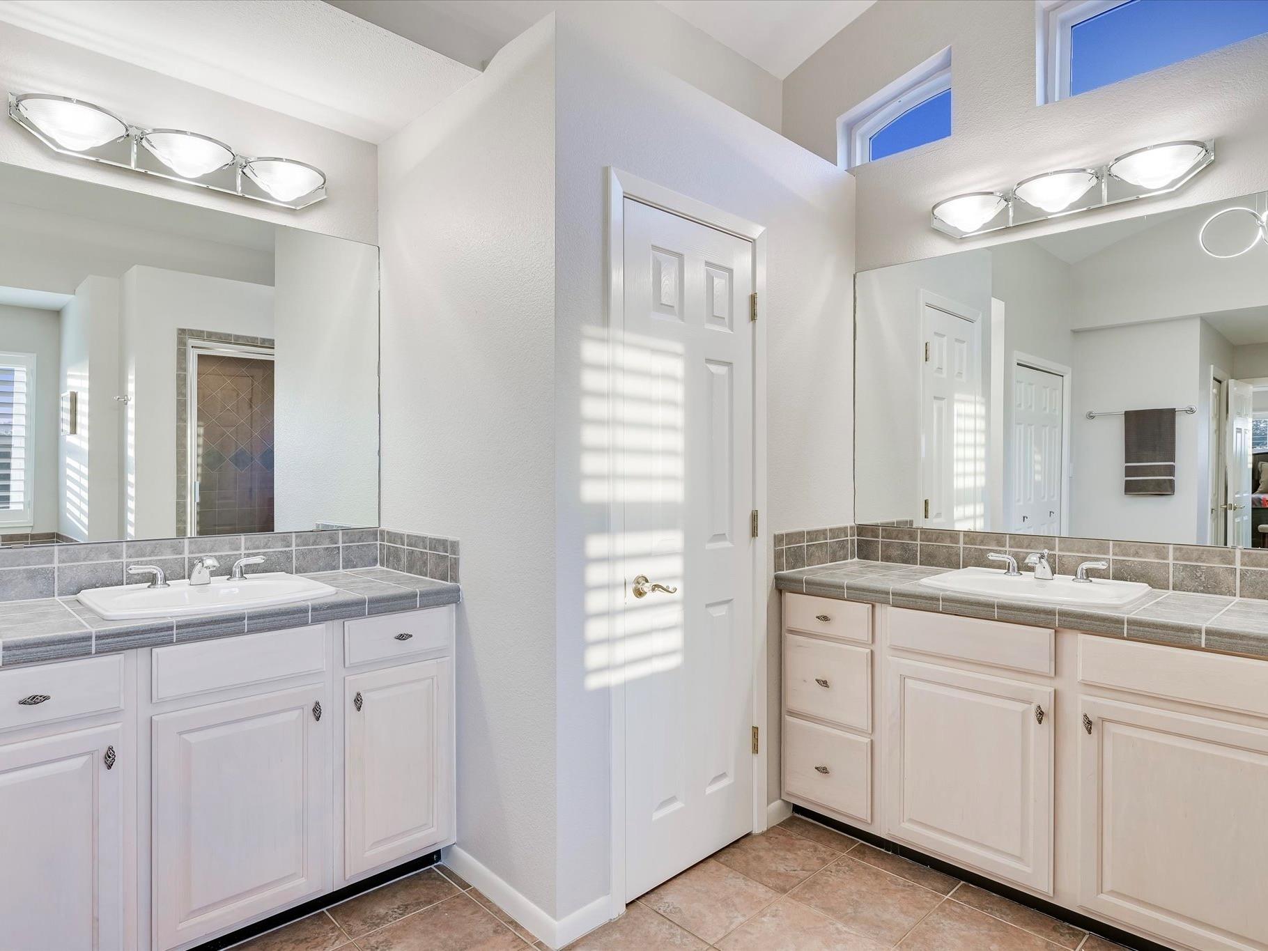 312 Paleface Point Dr, Spicewood, TX 78669