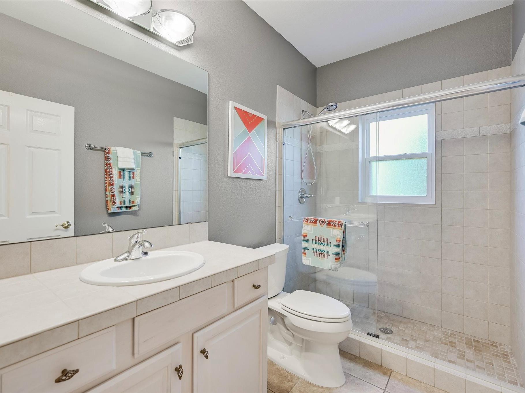 312 Paleface Point Dr, Spicewood, TX 78669