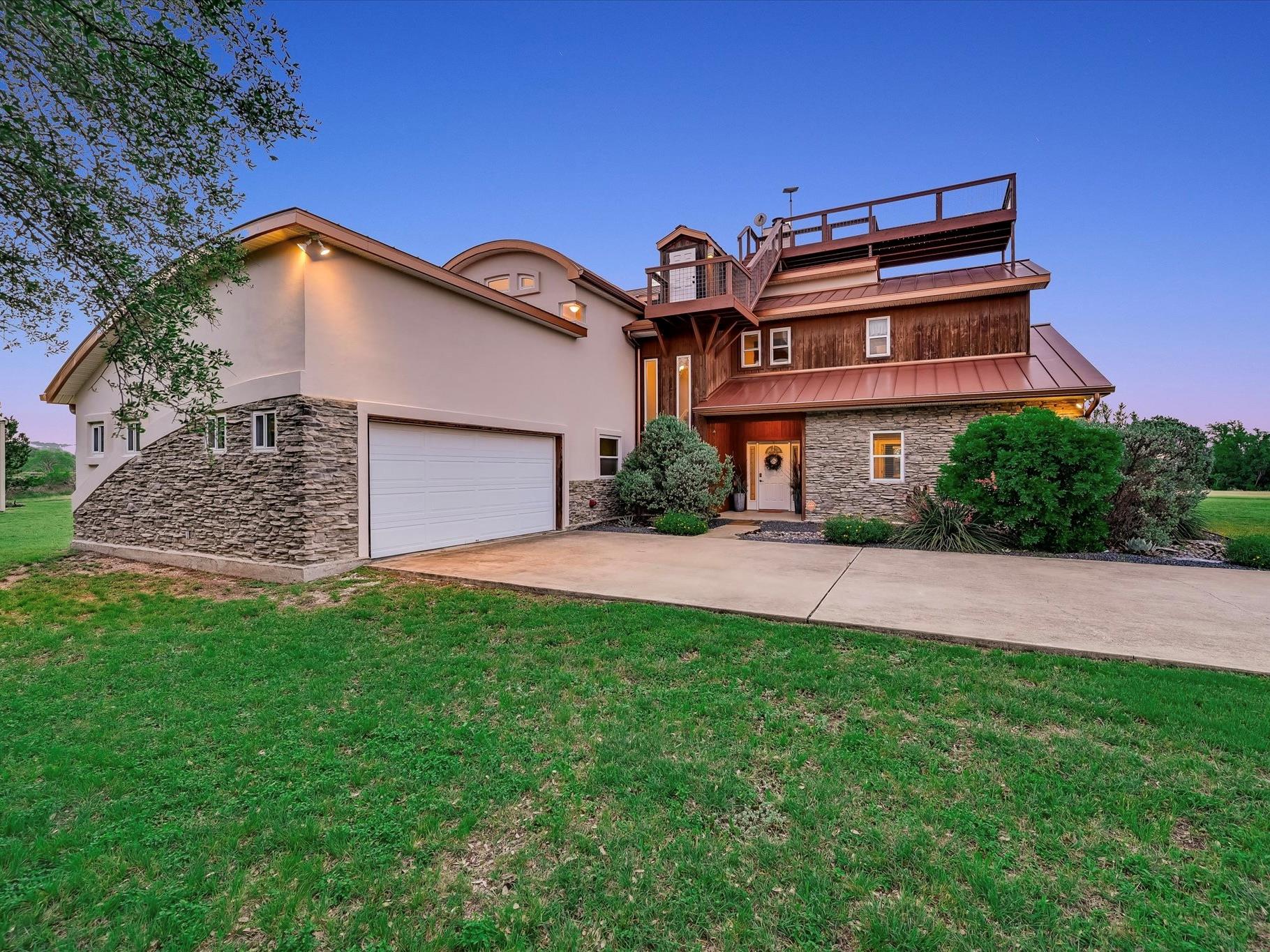 312 Paleface Point Dr, Spicewood, TX 78669