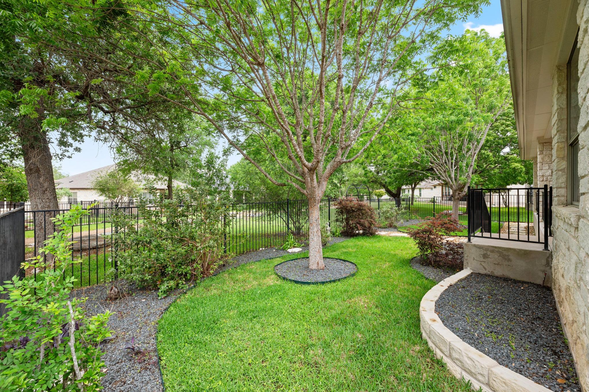 815 River Walk Trl, Georgetown, TX 78633