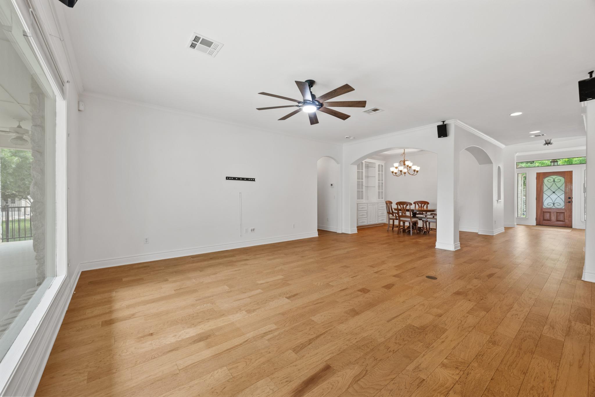 815 River Walk Trl, Georgetown, TX 78633