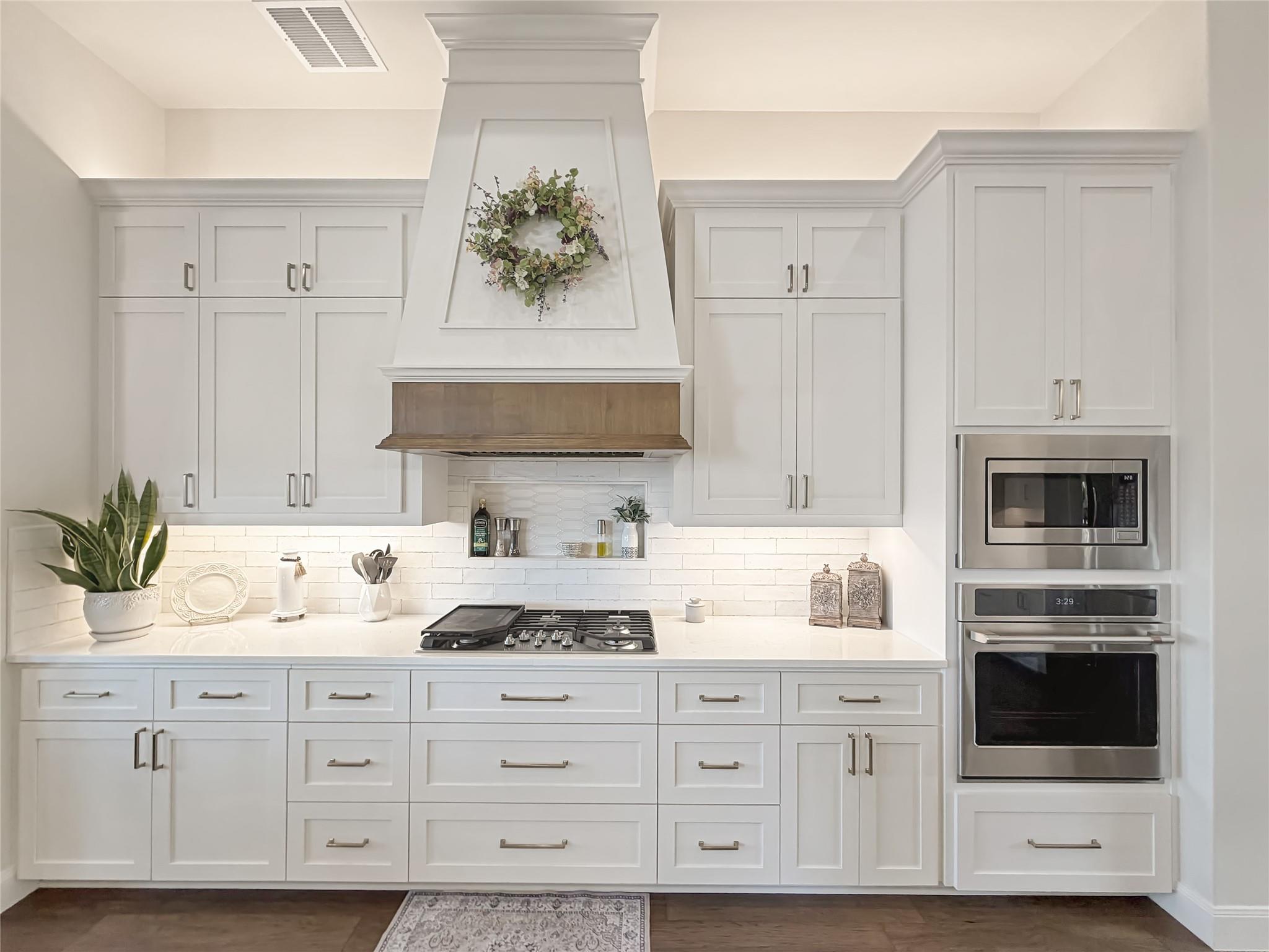 631 Angelica Vis, Canyon Lake, TX 78133