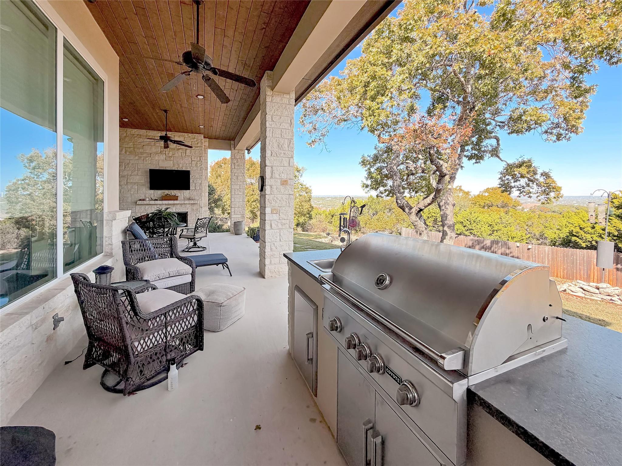 631 Angelica Vis, Canyon Lake, TX 78133