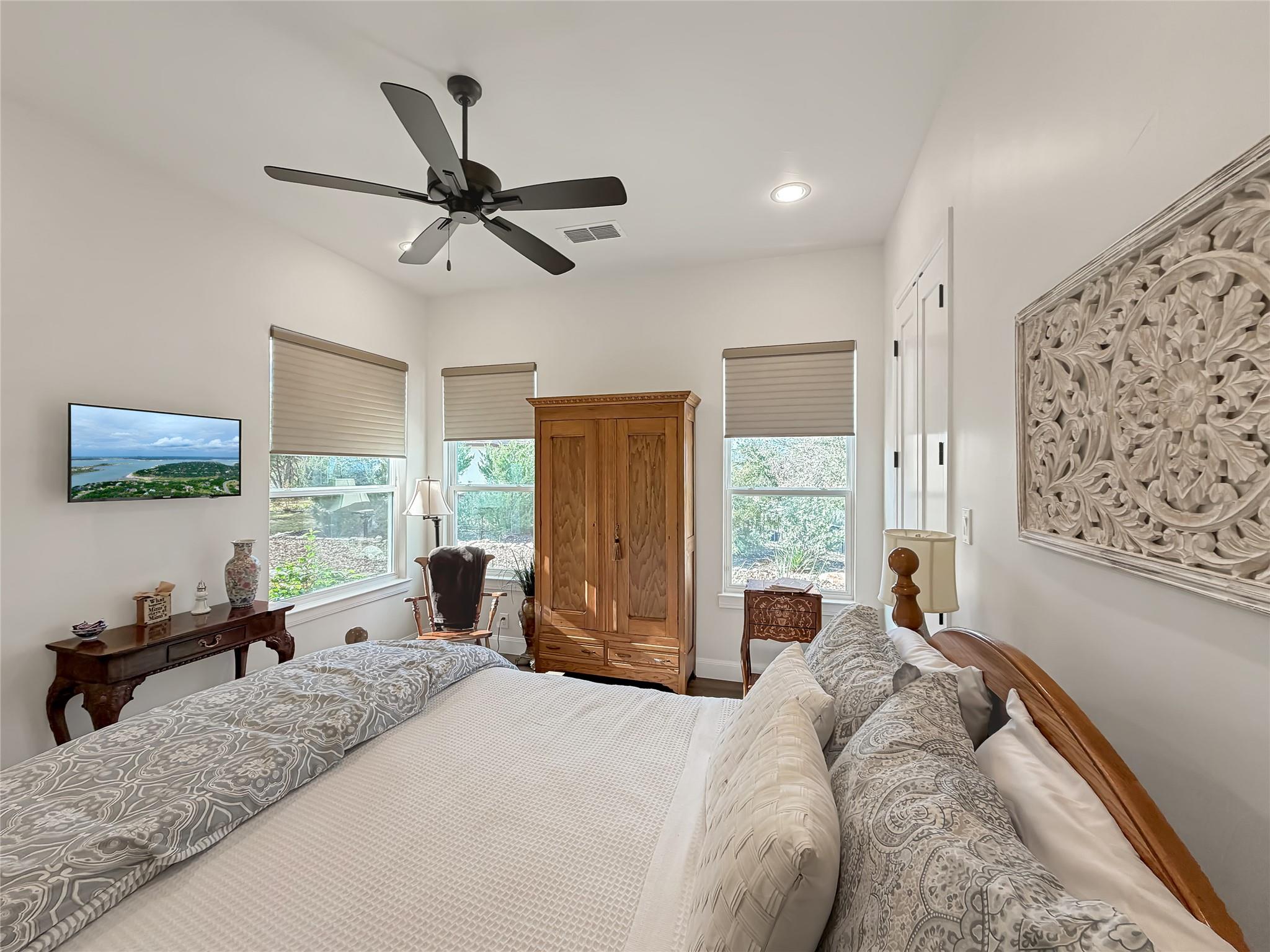 631 Angelica Vis, Canyon Lake, TX 78133