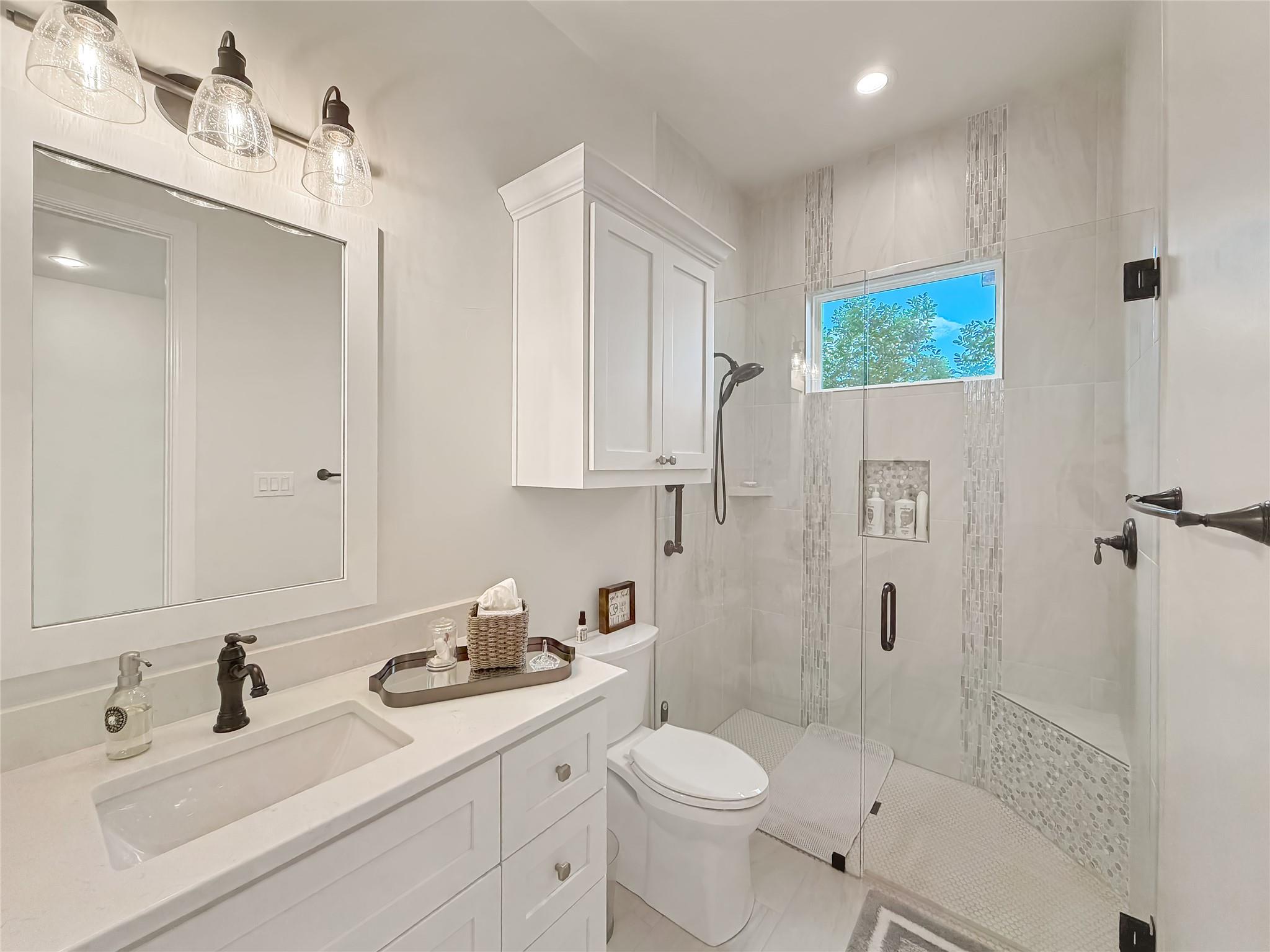 631 Angelica Vis, Canyon Lake, TX 78133