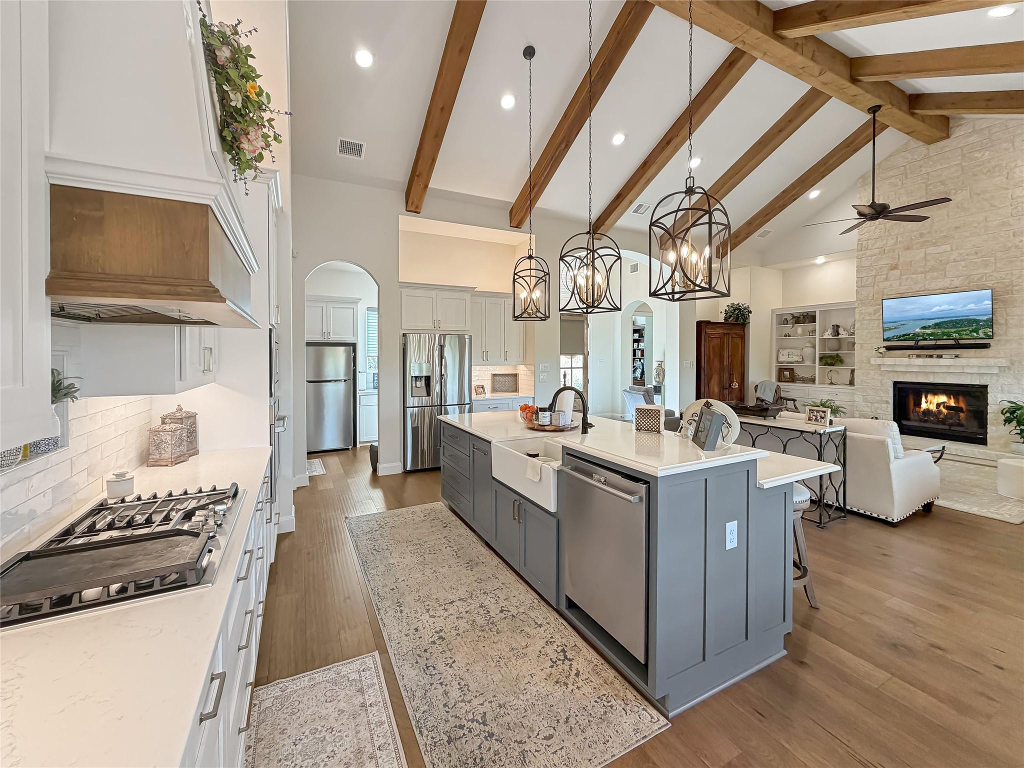 631 Angelica Vis, Canyon Lake, TX 78133