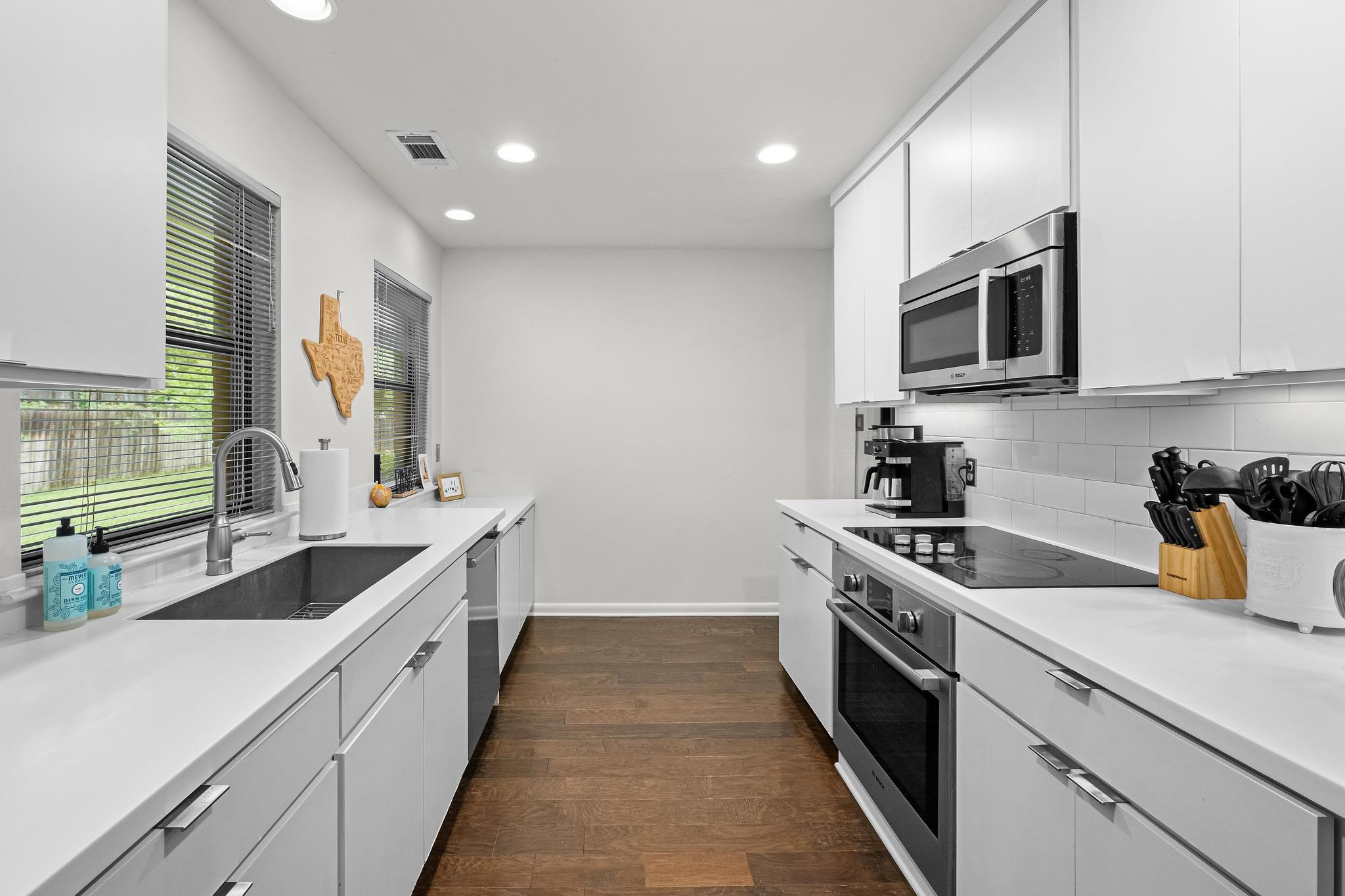 2802 Warren St # B, Austin, TX 78703