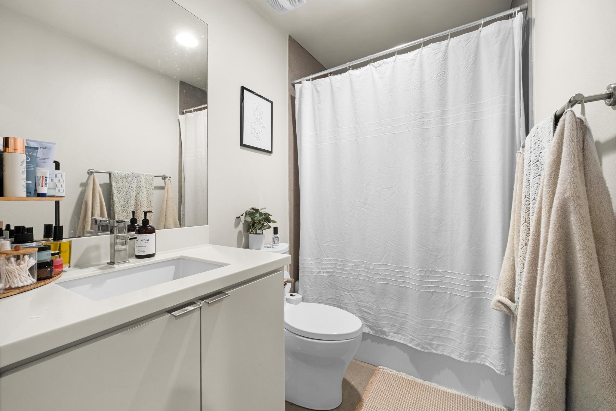 2802 Warren St # B, Austin, TX 78703