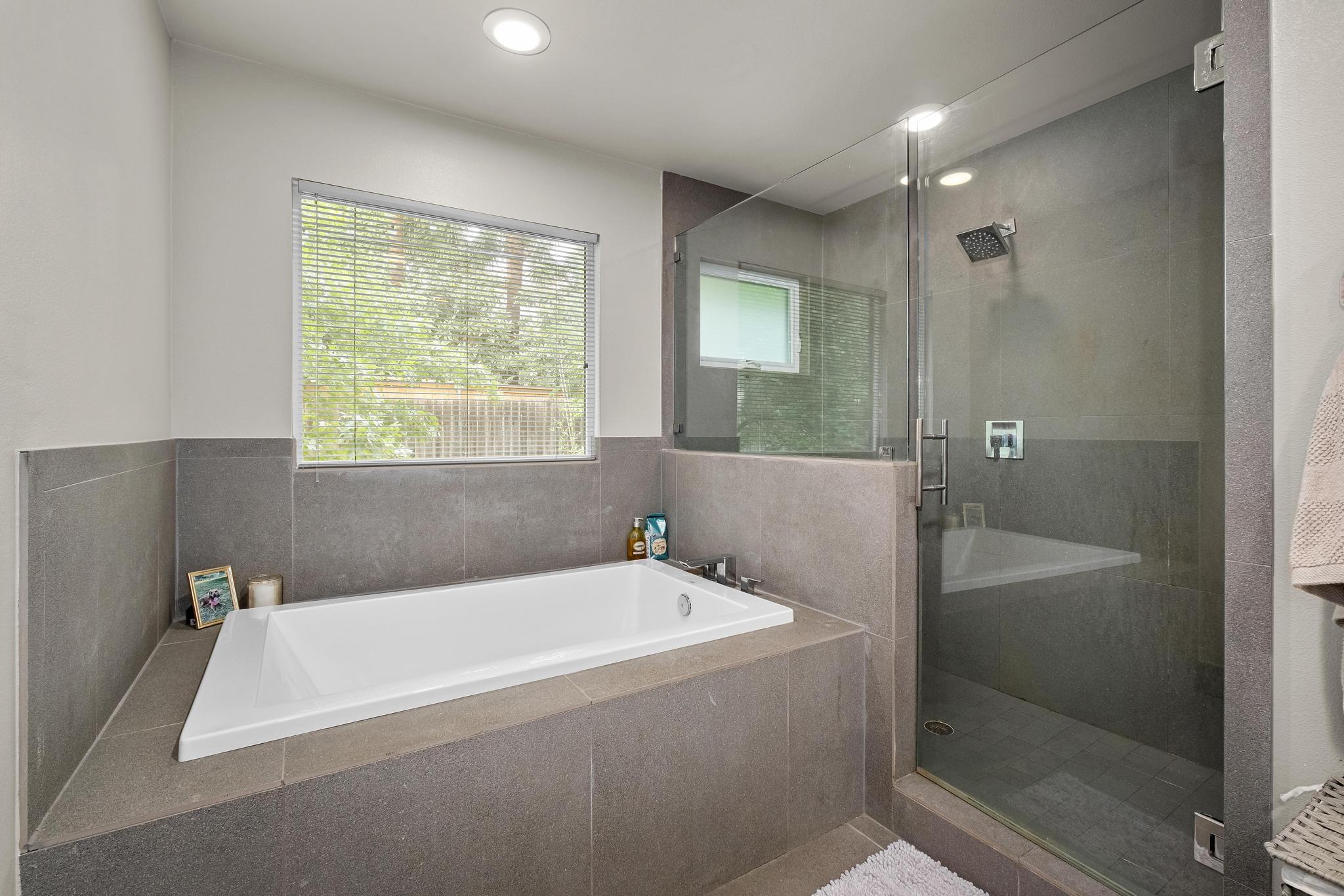 2802 Warren St # B, Austin, TX 78703