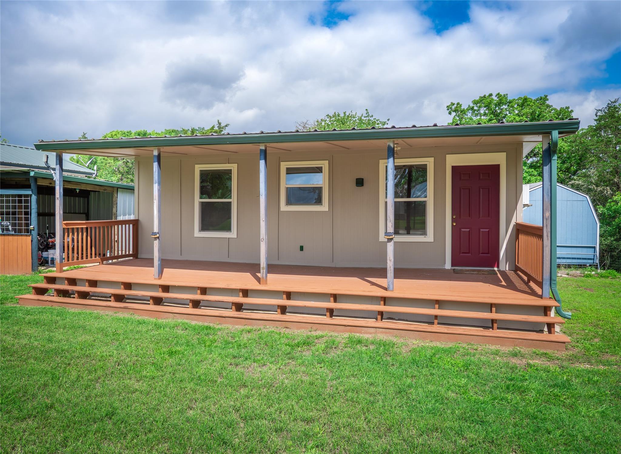 279 Highline Dr, Bastrop, TX 78602