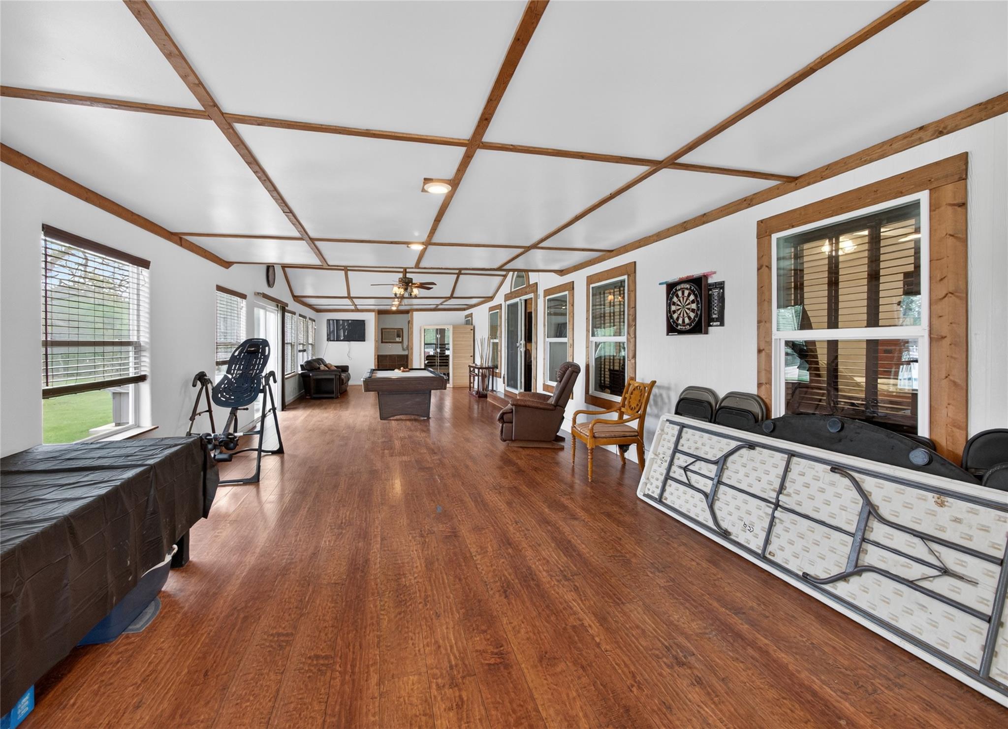 279 Highline Dr, Bastrop, TX 78602