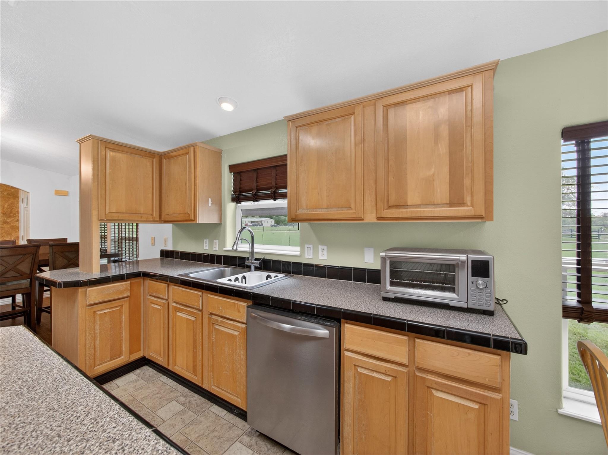 279 Highline Dr, Bastrop, TX 78602