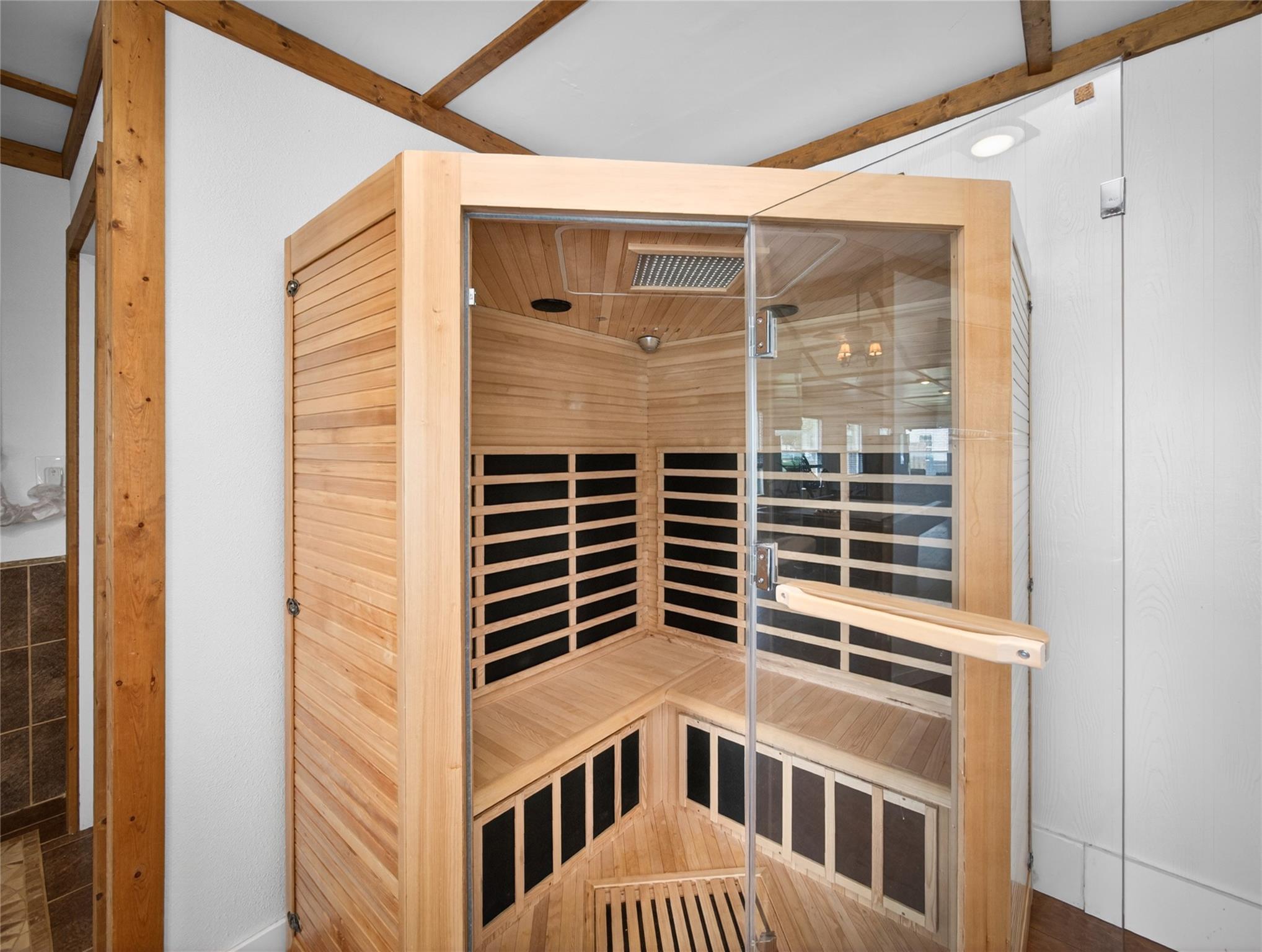 279 Highline Dr, Bastrop, TX 78602