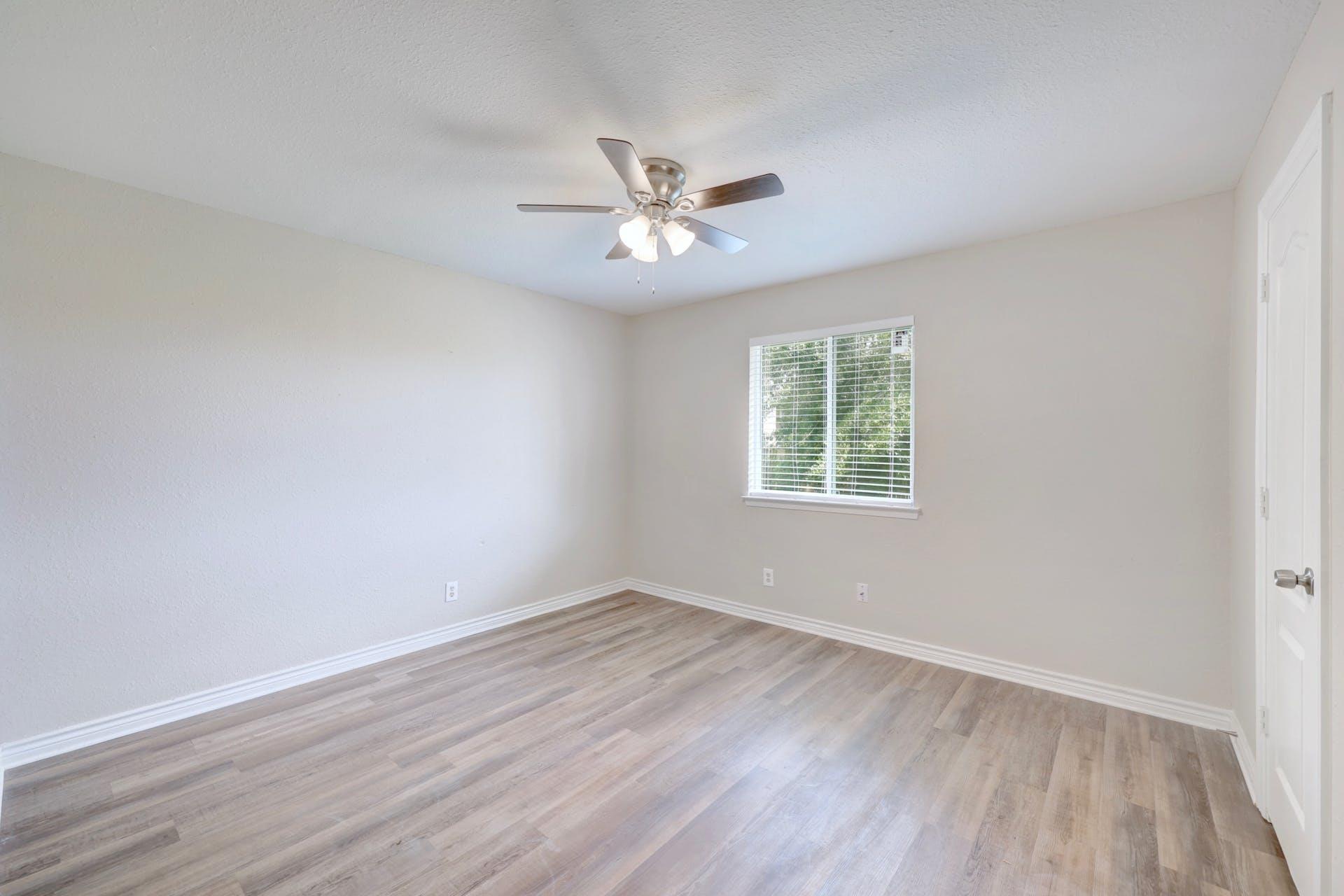 200 Woodmont Dr, Georgetown, TX 78628