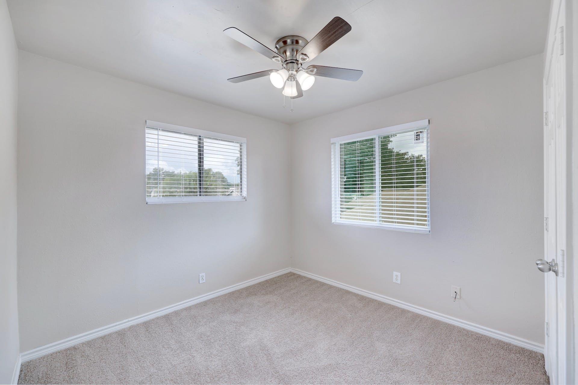 200 Woodmont Dr, Georgetown, TX 78628