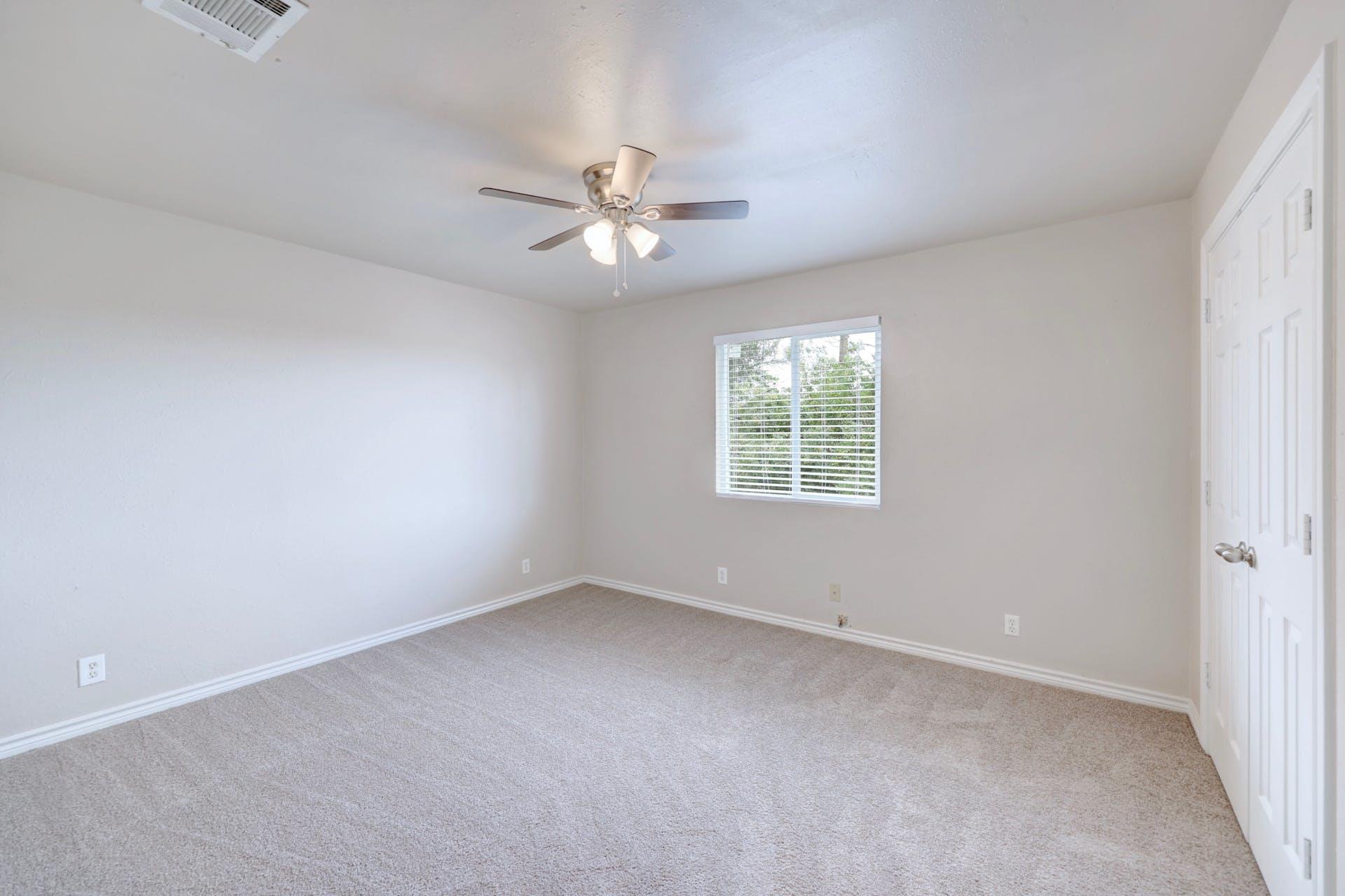 200 Woodmont Dr, Georgetown, TX 78628