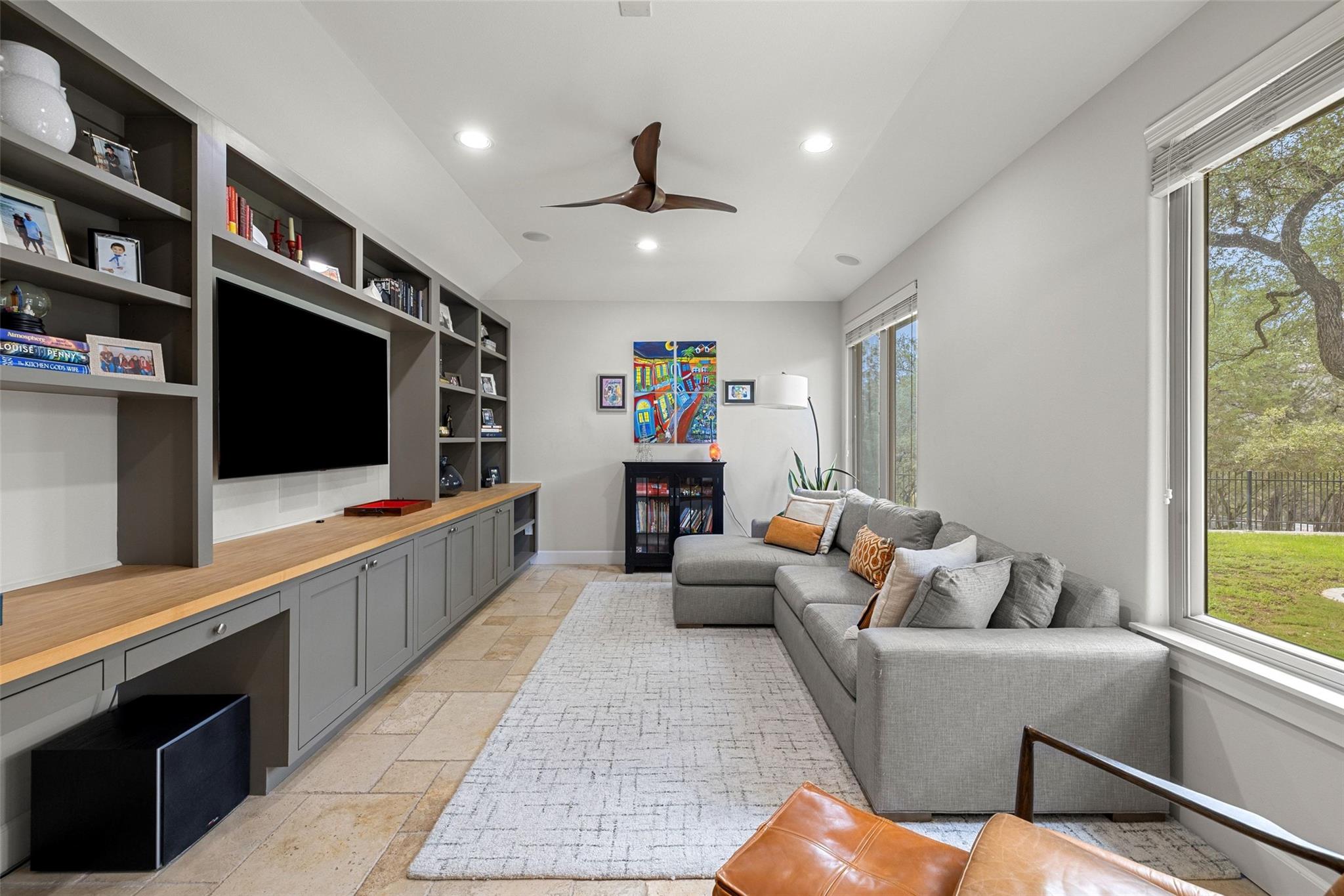 2413 Arion Cir, Austin, TX 78730