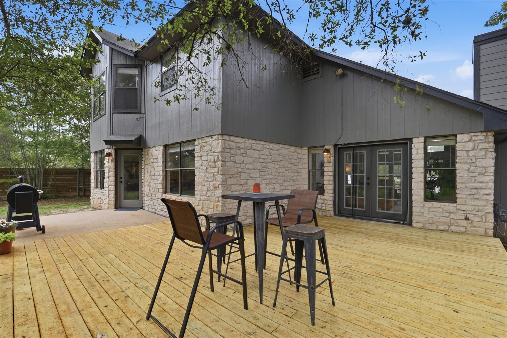 501 Kingfisher Creek Dr, Austin, TX 78748