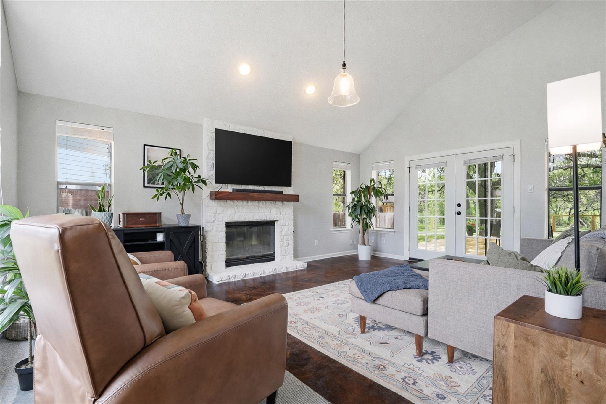 501 Kingfisher Creek Dr, Austin, TX 78748