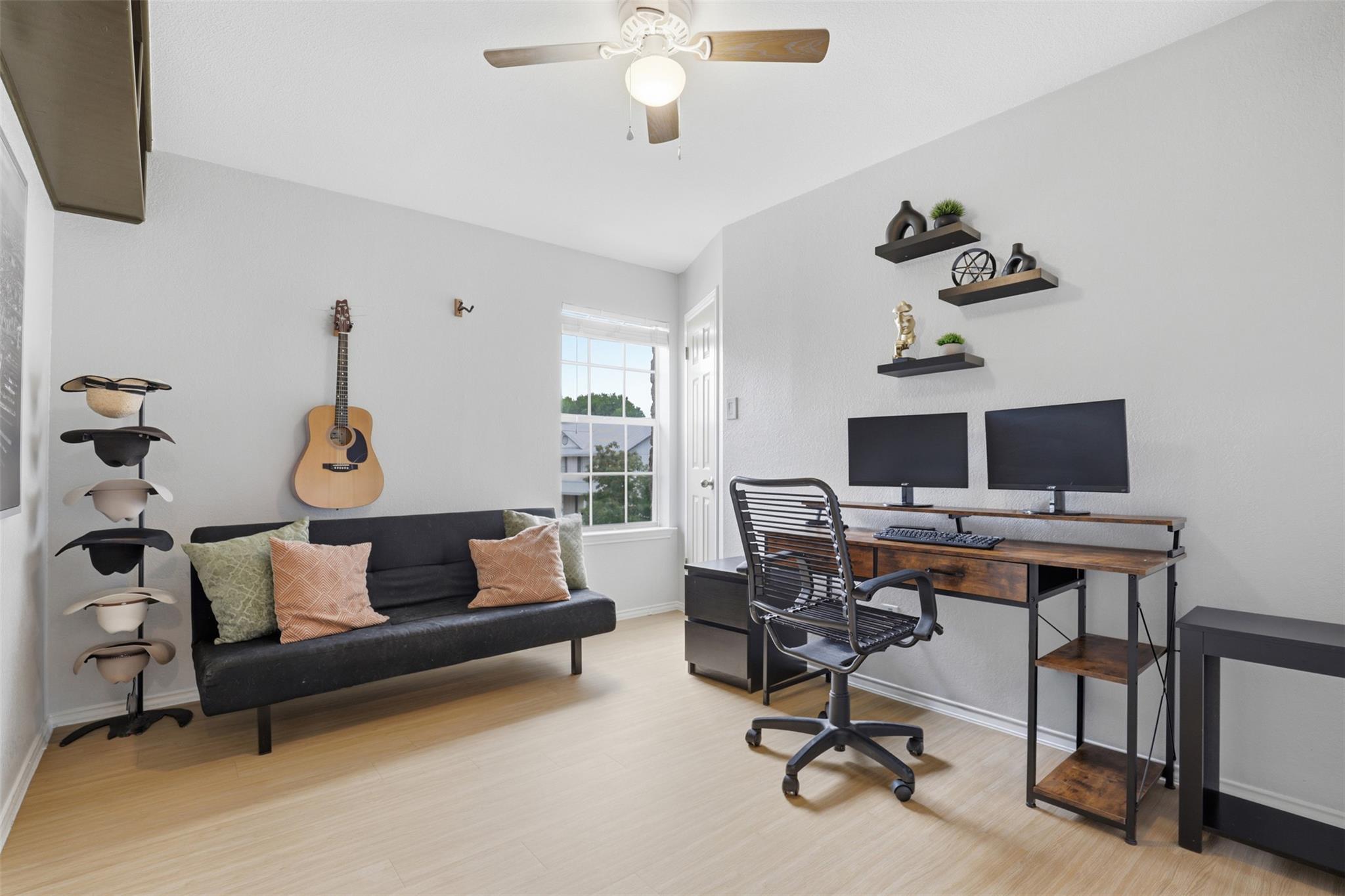 501 Kingfisher Creek Dr, Austin, TX 78748