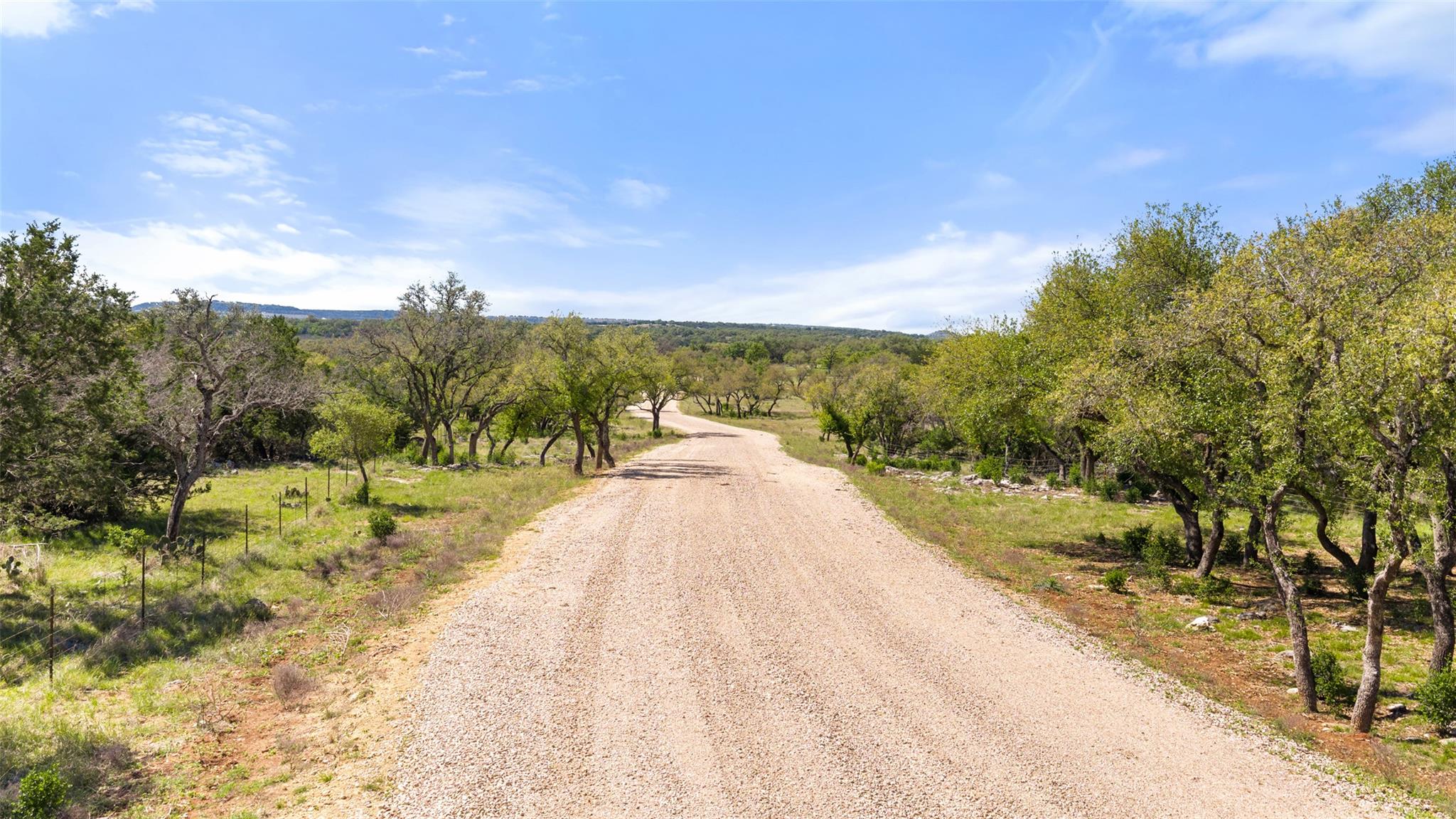 365 Gipson Rd, Johnson City, TX 78636