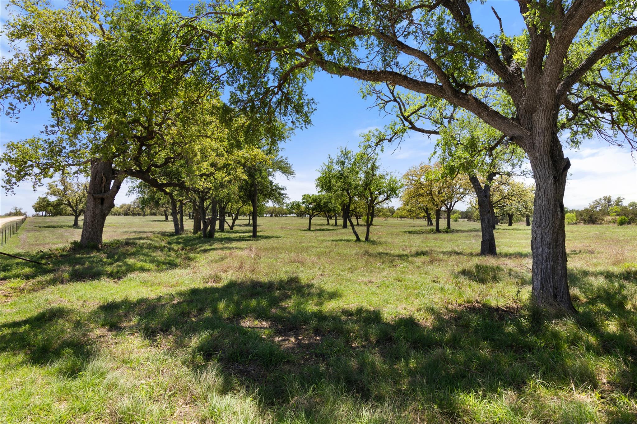 365 Gipson Rd, Johnson City, TX 78636