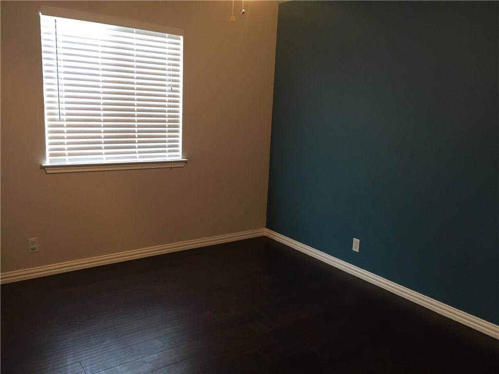 312 Estate Dr, Hutto, TX 78634