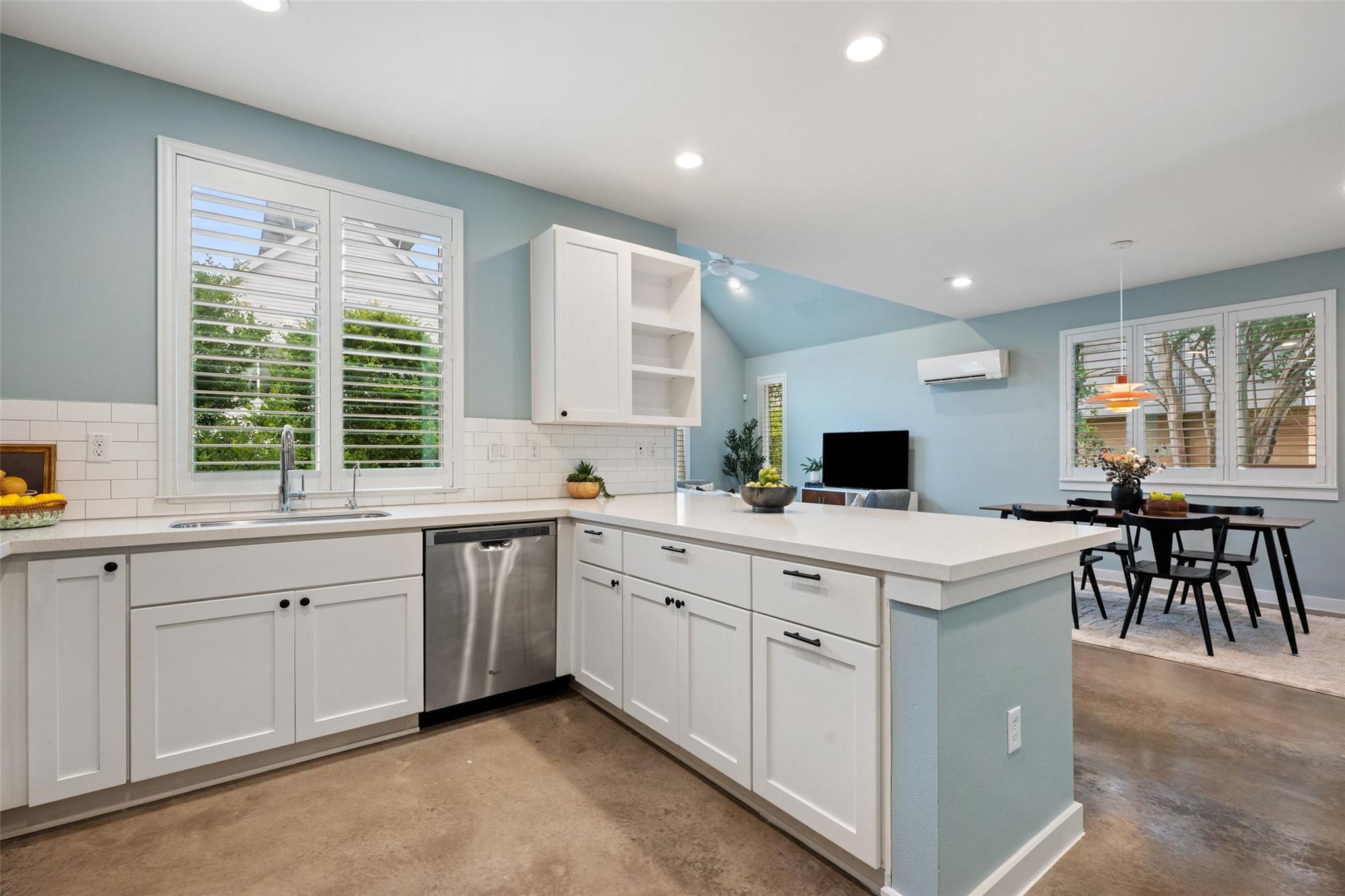 1909 E M Franklin Ave, Austin, TX 78723