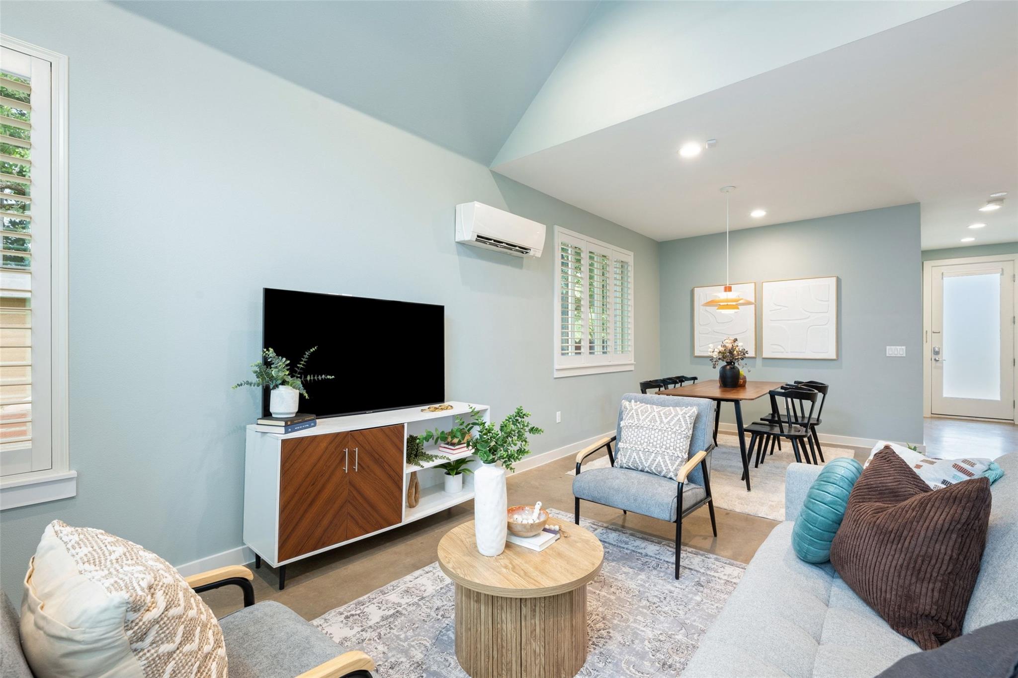 1909 E M Franklin Ave, Austin, TX 78723