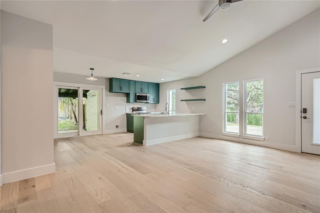 6204 Shadow Valley Dr # B, Austin, TX 78731