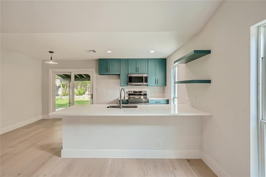 6204 Shadow Valley Dr # B, Austin, TX 78731