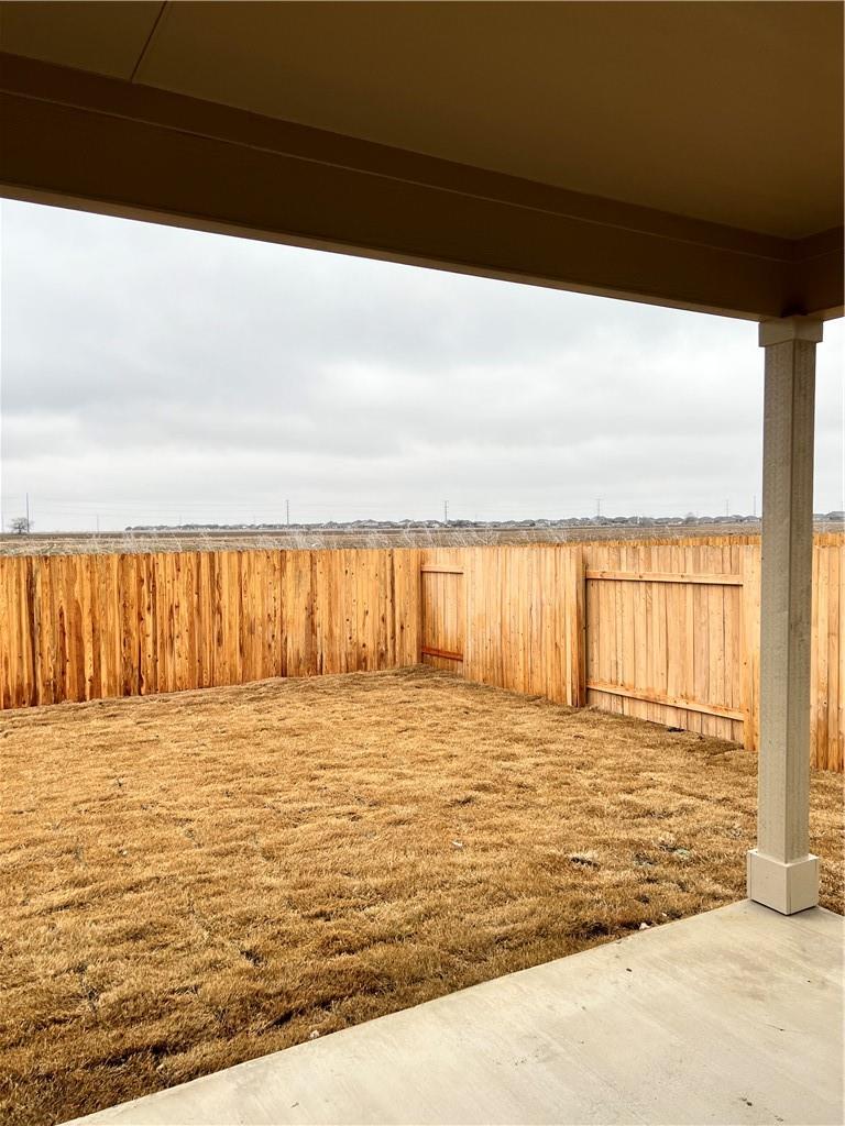 223 Chickasaw Ln, Hutto, TX 78634
