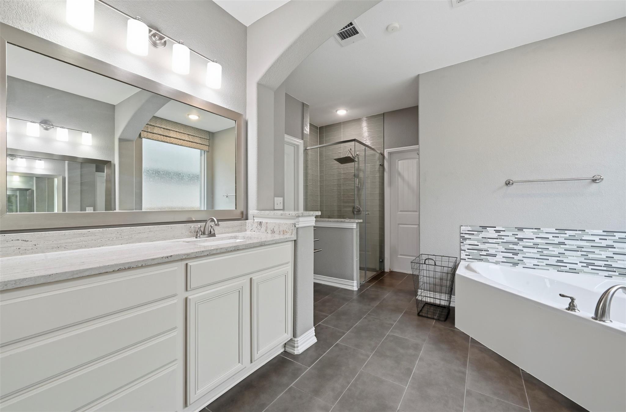 311 Tangerine Dr, Buda, TX 78610