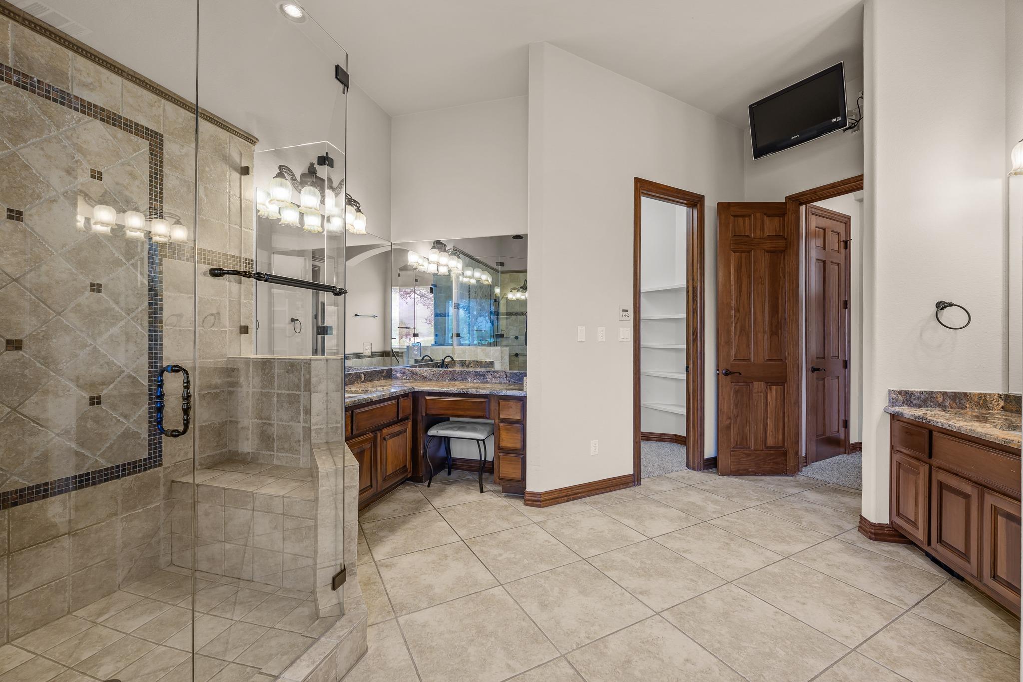4008 Sugarloaf Dr, Austin, TX 78738
