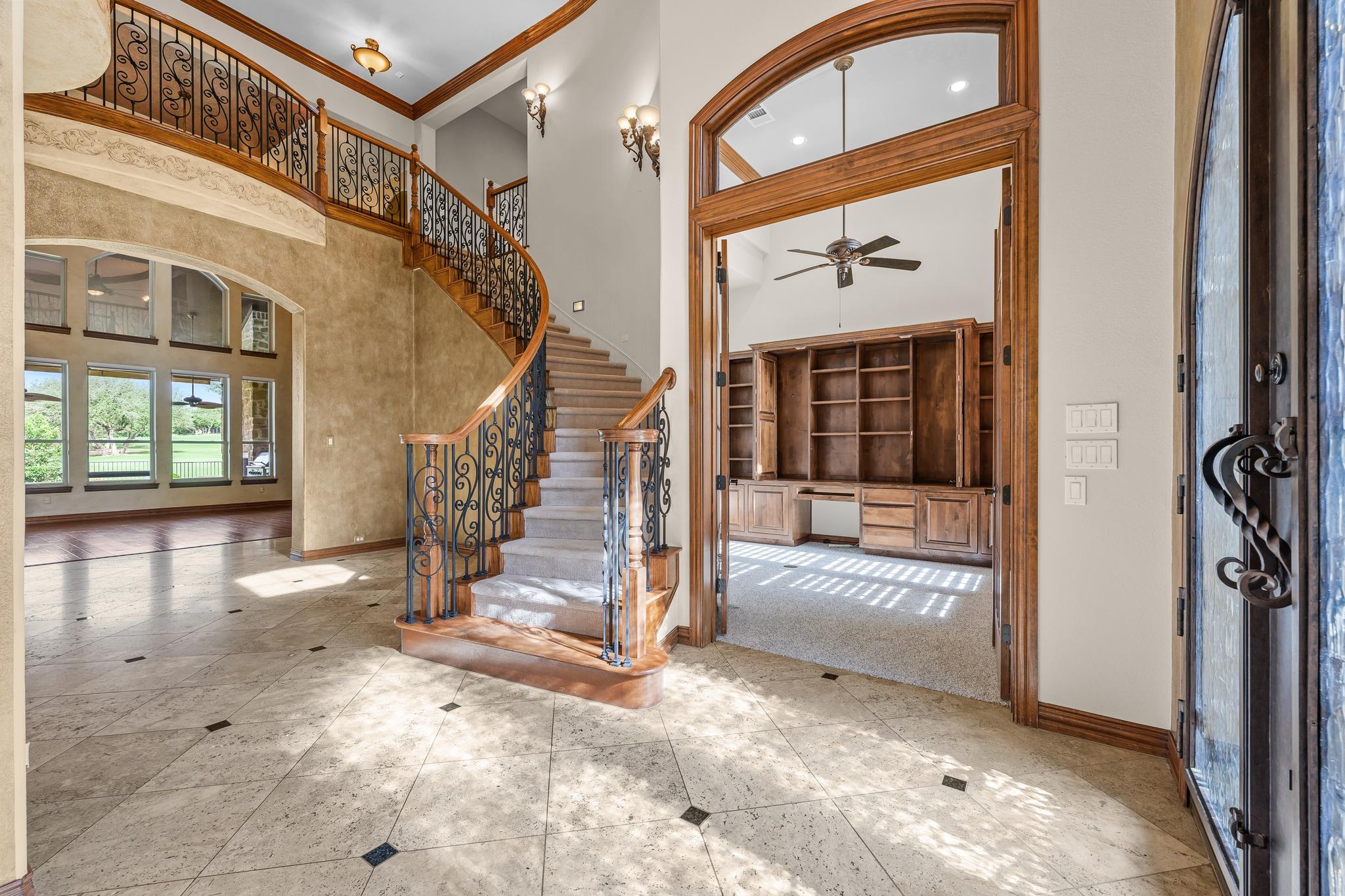 4008 Sugarloaf Dr, Austin, TX 78738