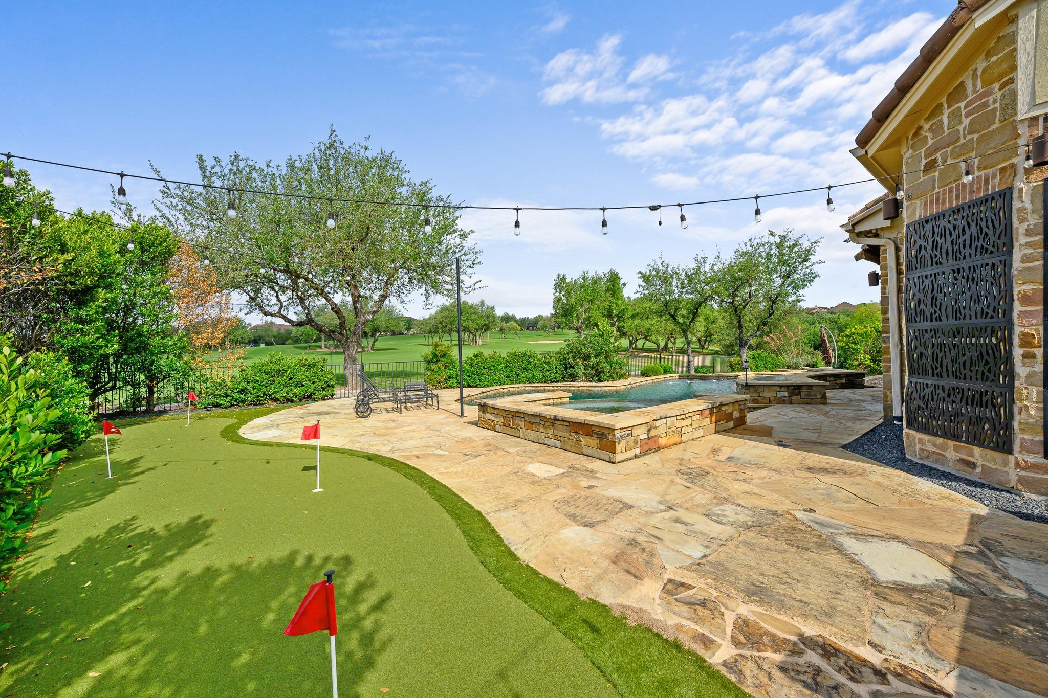 4008 Sugarloaf Dr, Austin, TX 78738