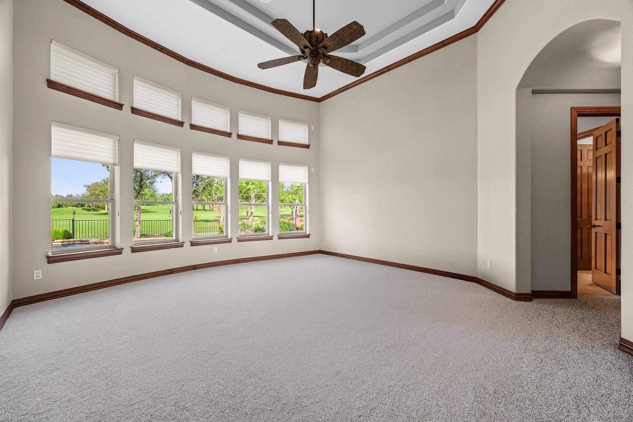 4008 Sugarloaf Dr, Austin, TX 78738