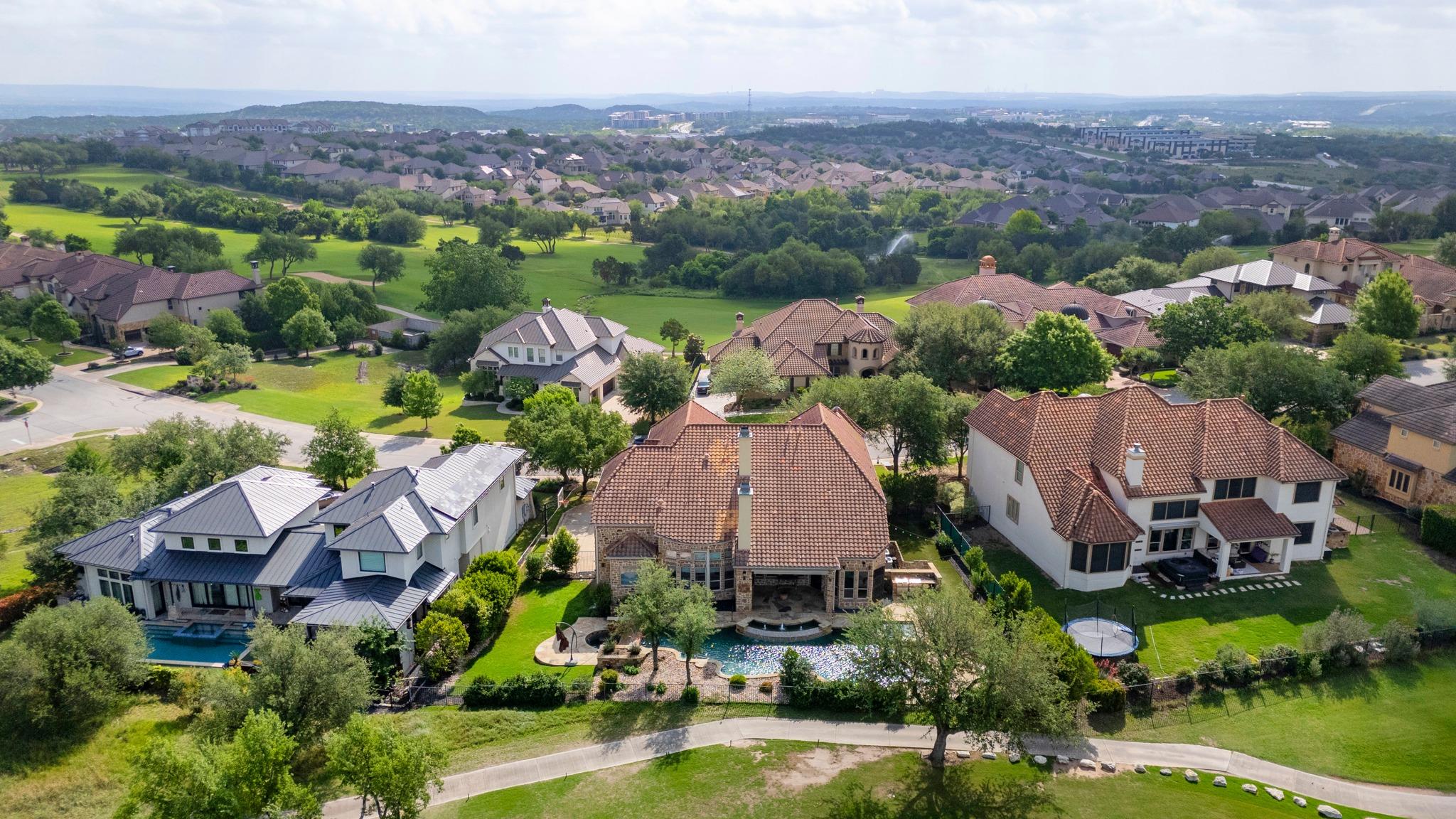4008 Sugarloaf Dr, Austin, TX 78738
