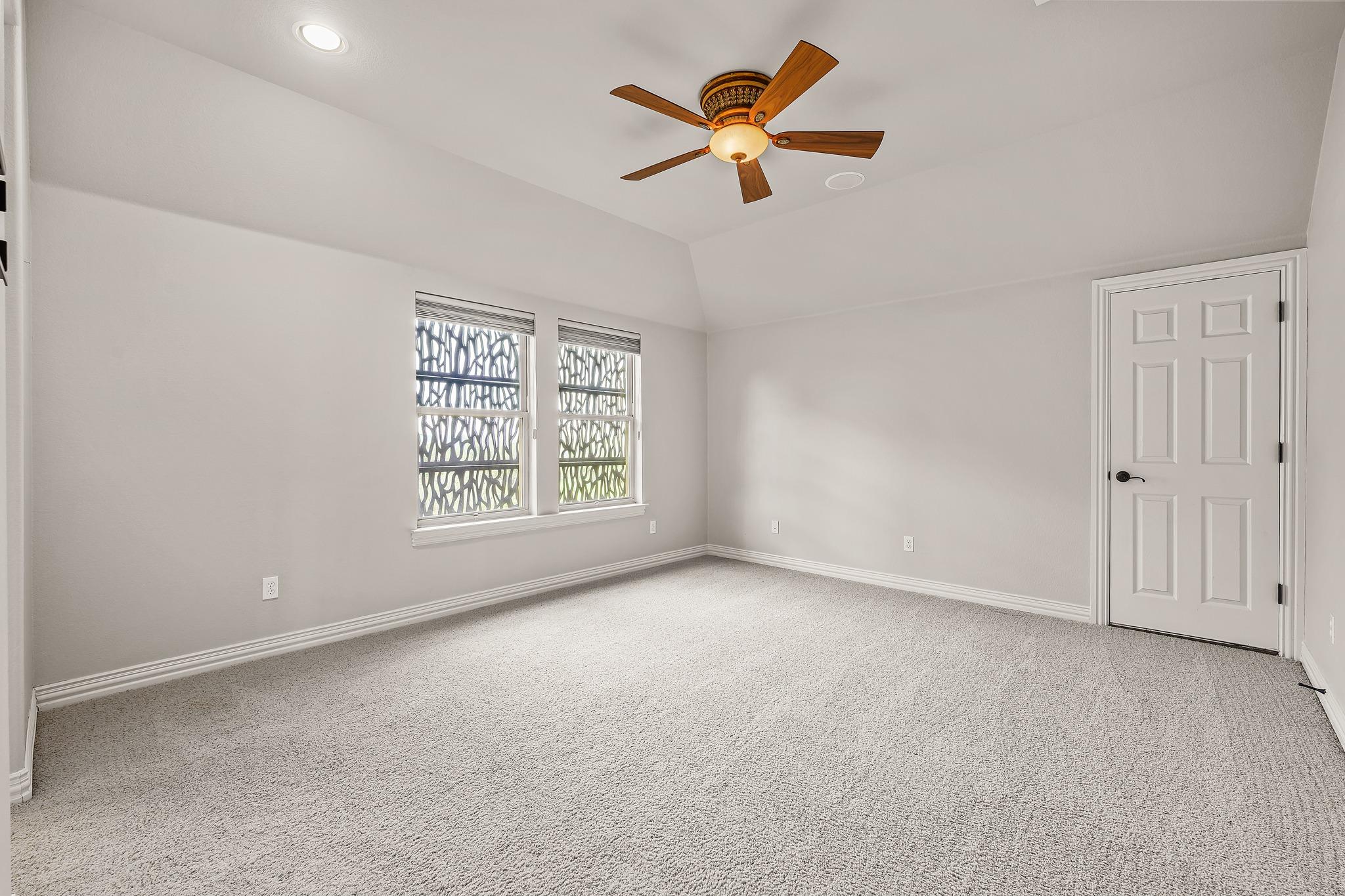 4008 Sugarloaf Dr, Austin, TX 78738