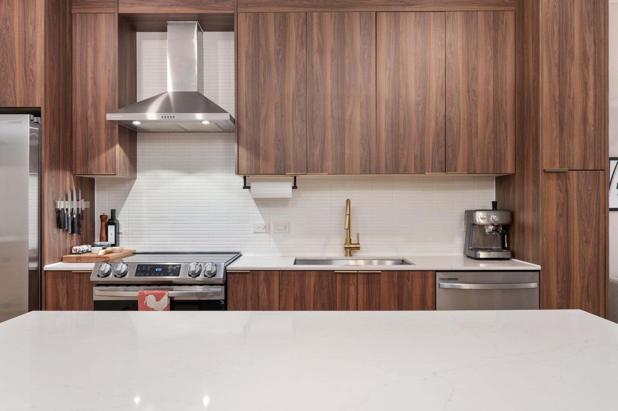 1701 Simond Ave # 215, Austin, TX 78723