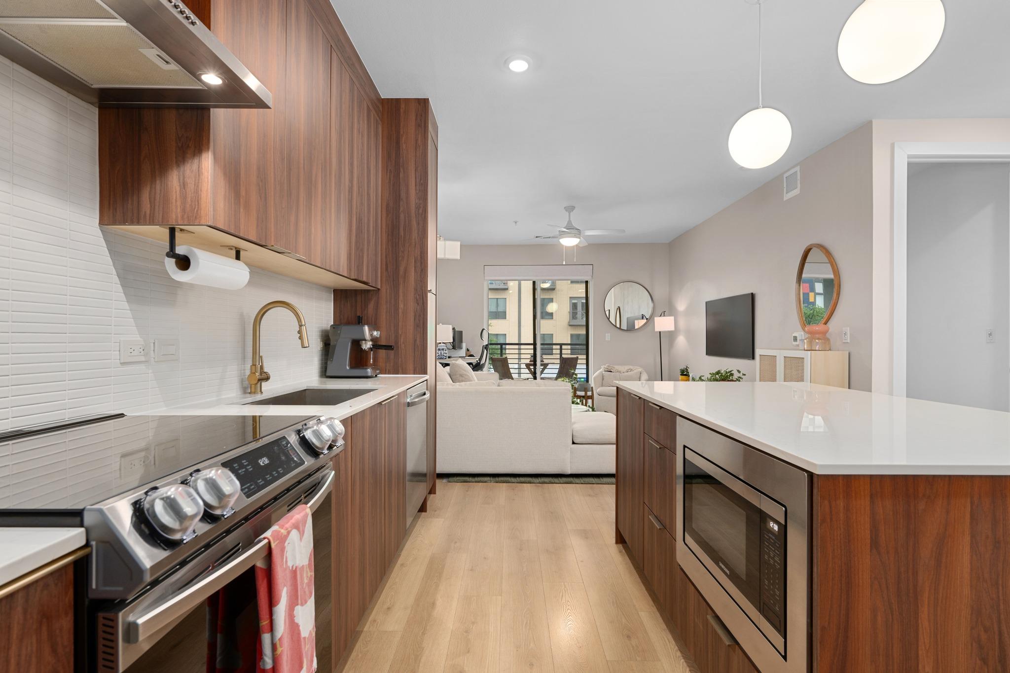 1701 Simond Ave # 215, Austin, TX 78723