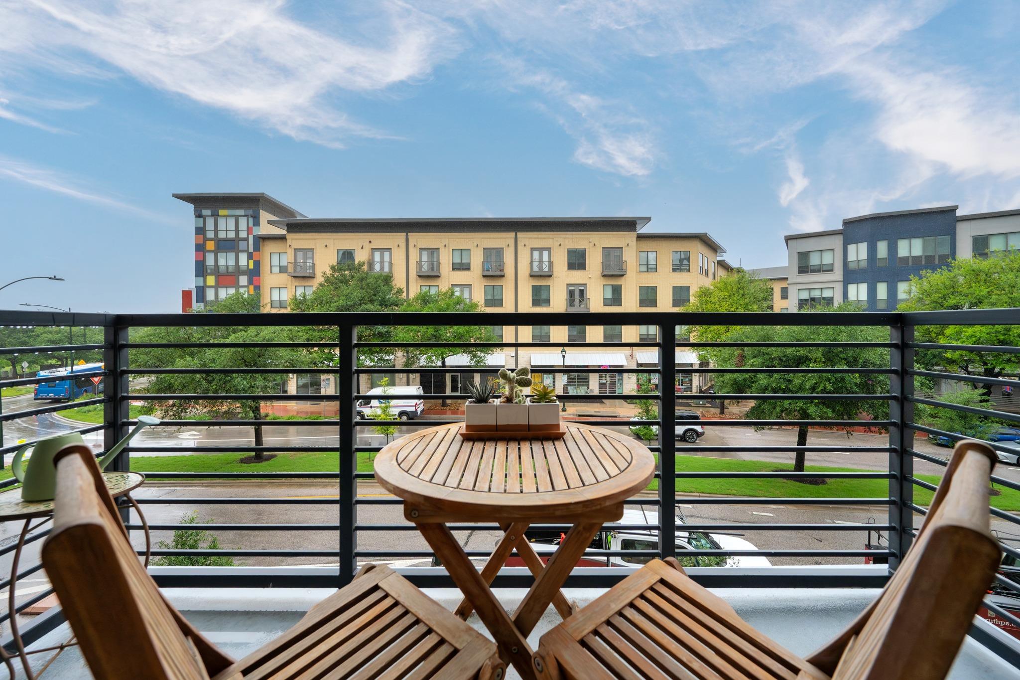 1701 Simond Ave # 215, Austin, TX 78723