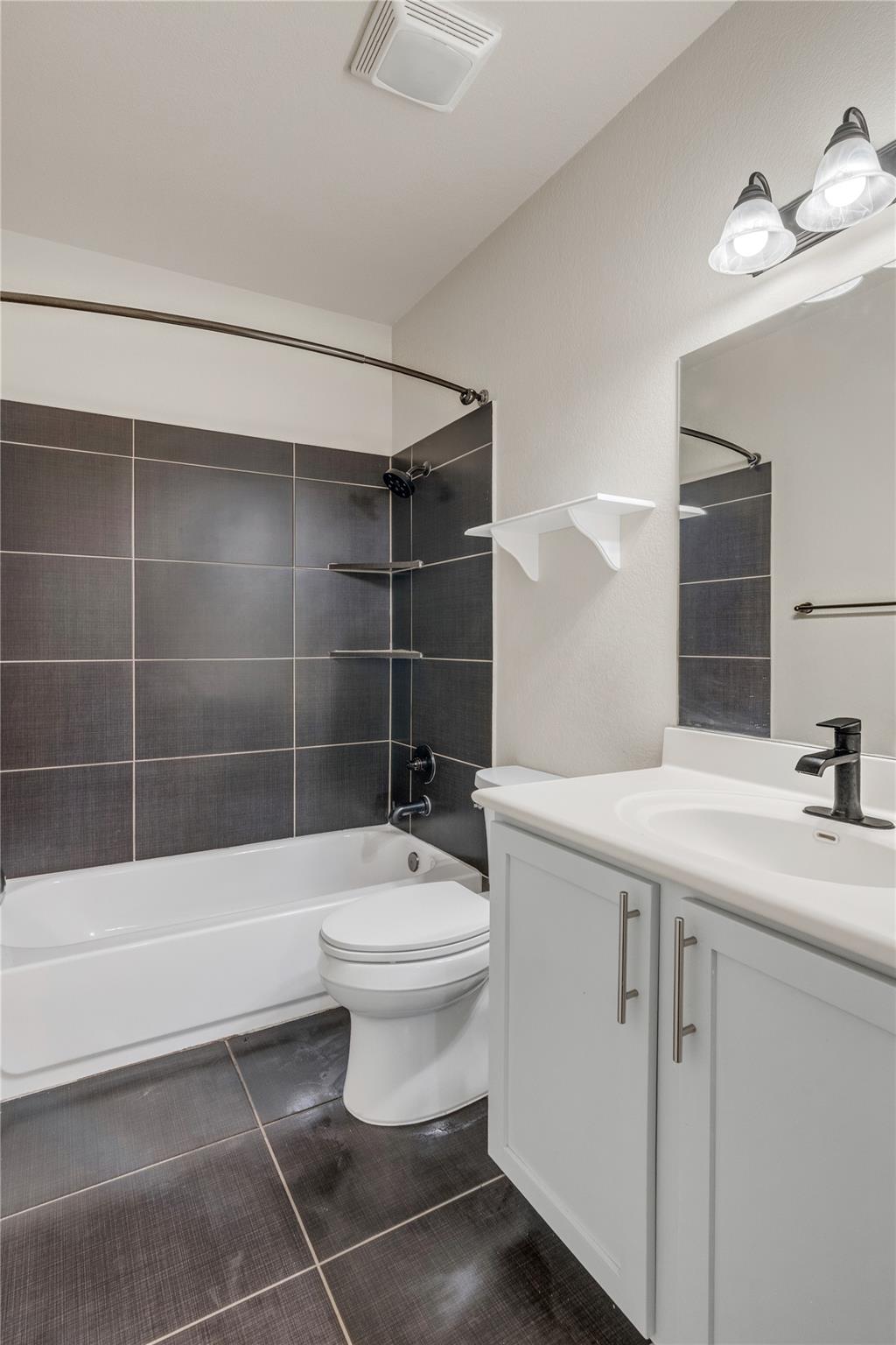 904 Purple Moor Pass, Leander, TX 78641