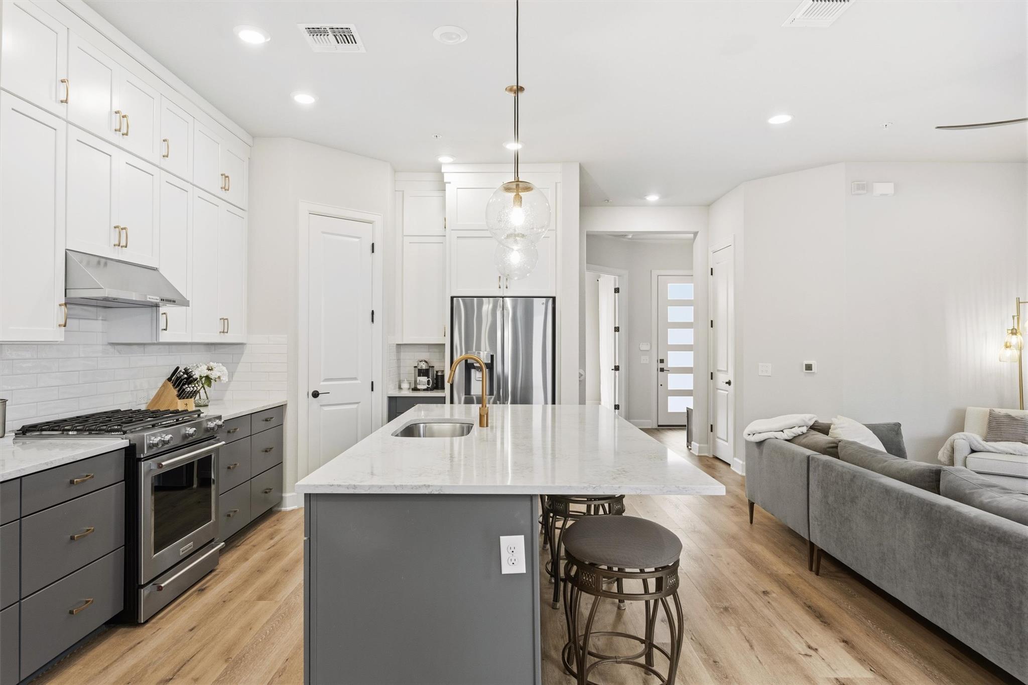 4704 Eberly St, Austin, TX 78723