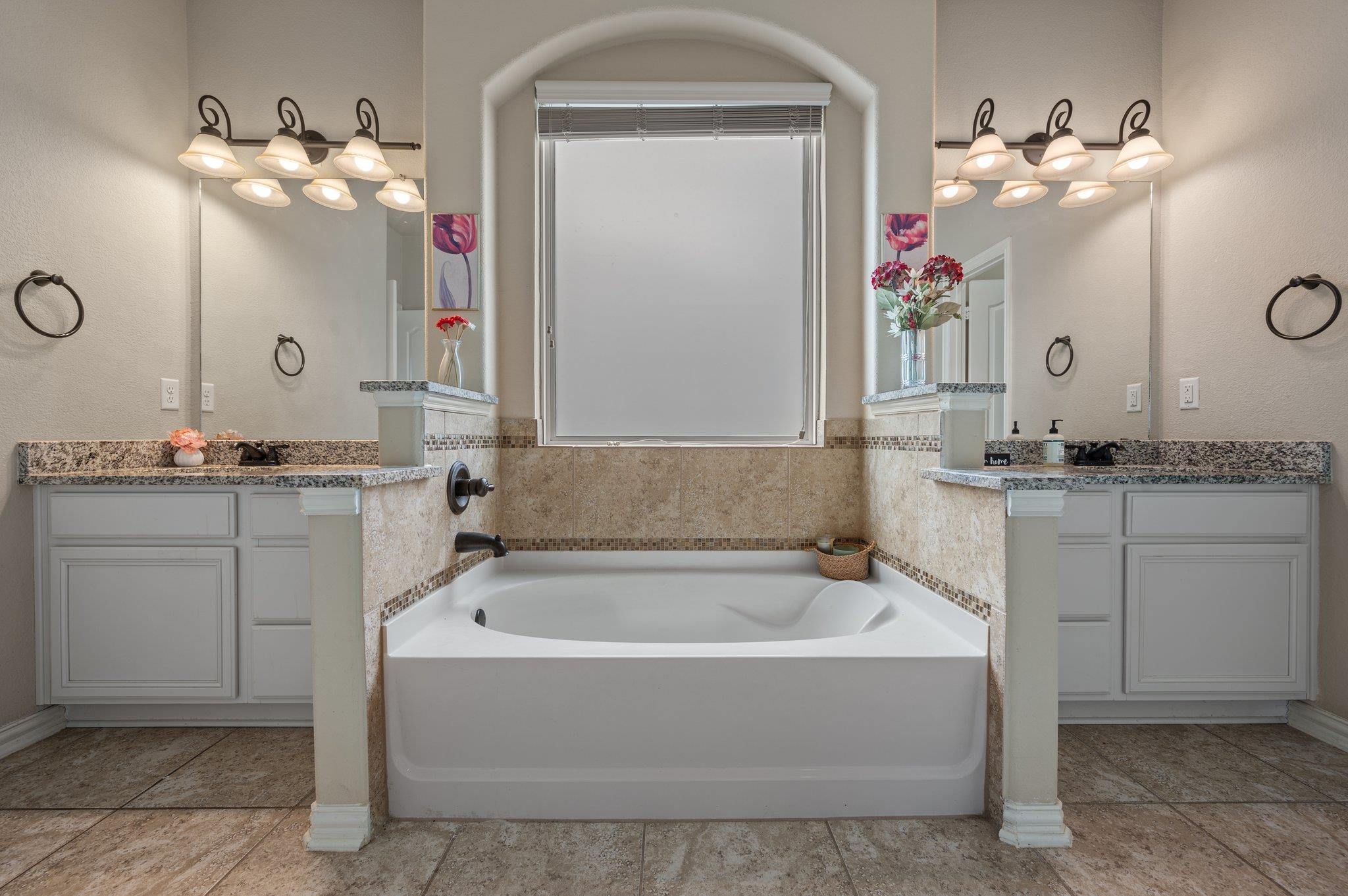 108 Peggy Dr, Liberty Hill, TX 78642