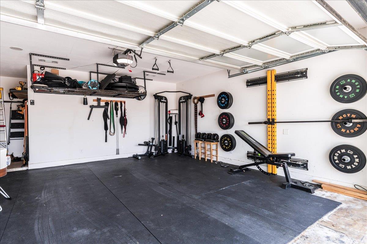 2108 Deadwood Dr, Austin, TX 78744