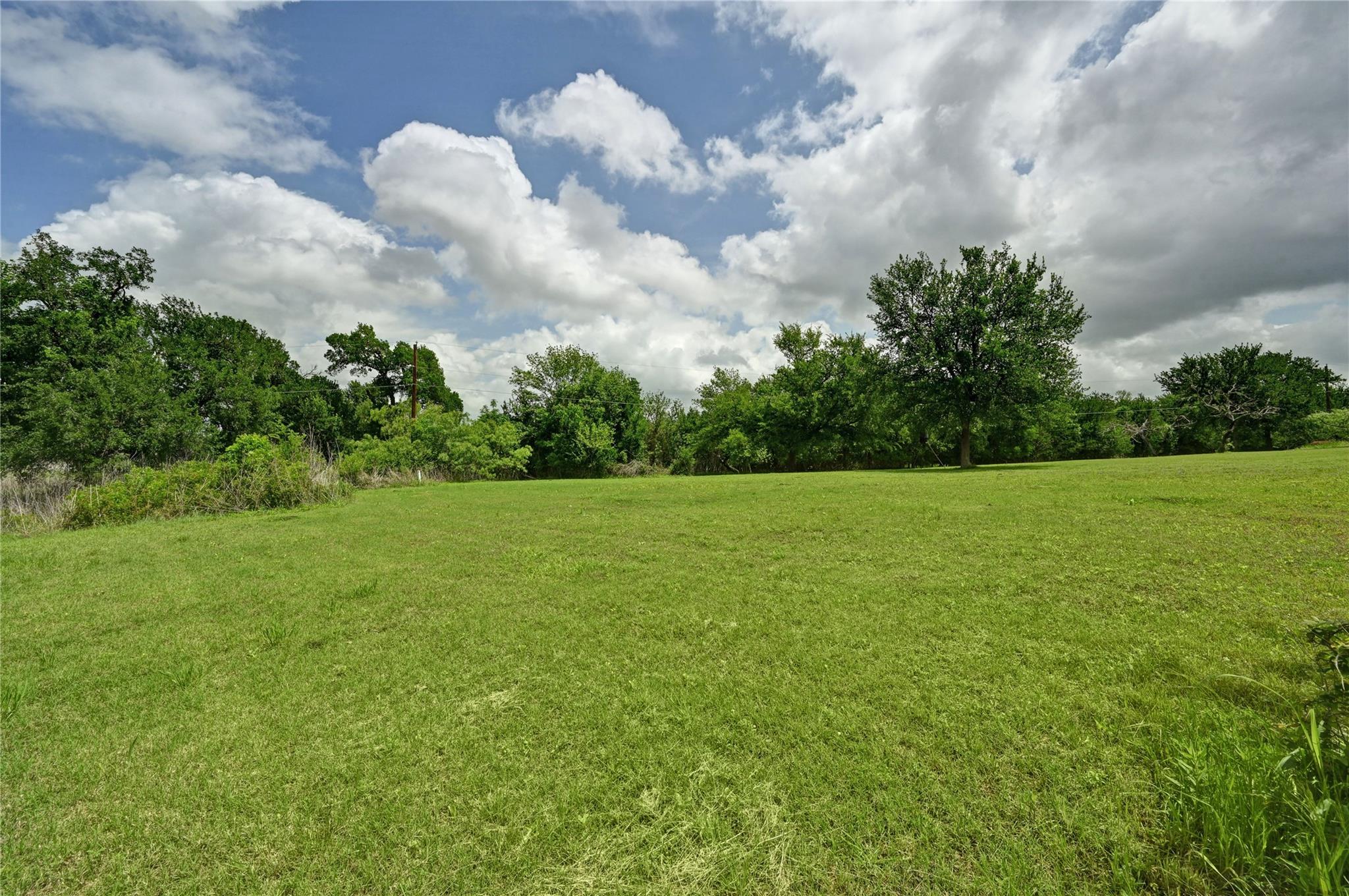 1700 Tanner Loop, Taylor, TX 76574