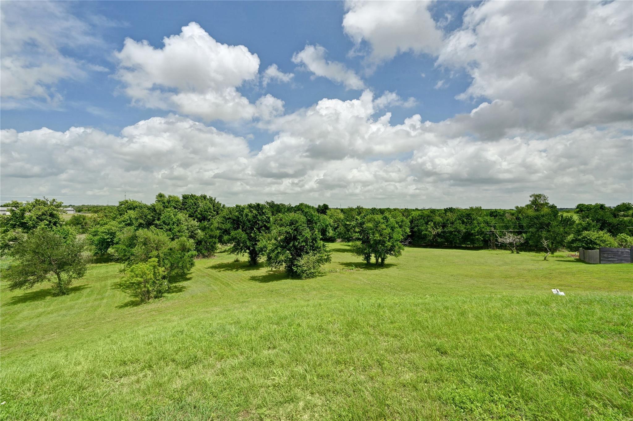 1700 Tanner Loop, Taylor, TX 76574