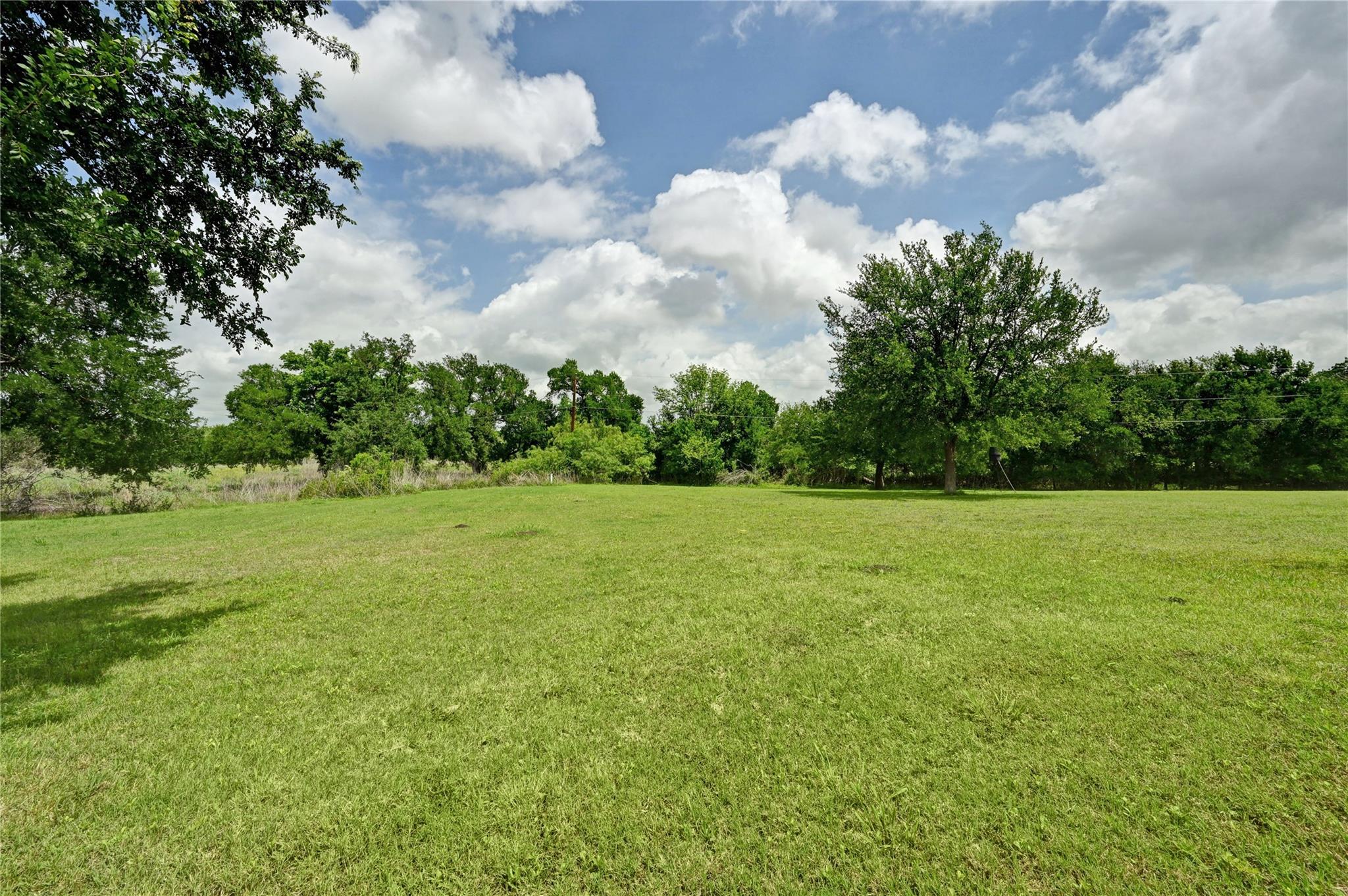 1700 Tanner Loop, Taylor, TX 76574
