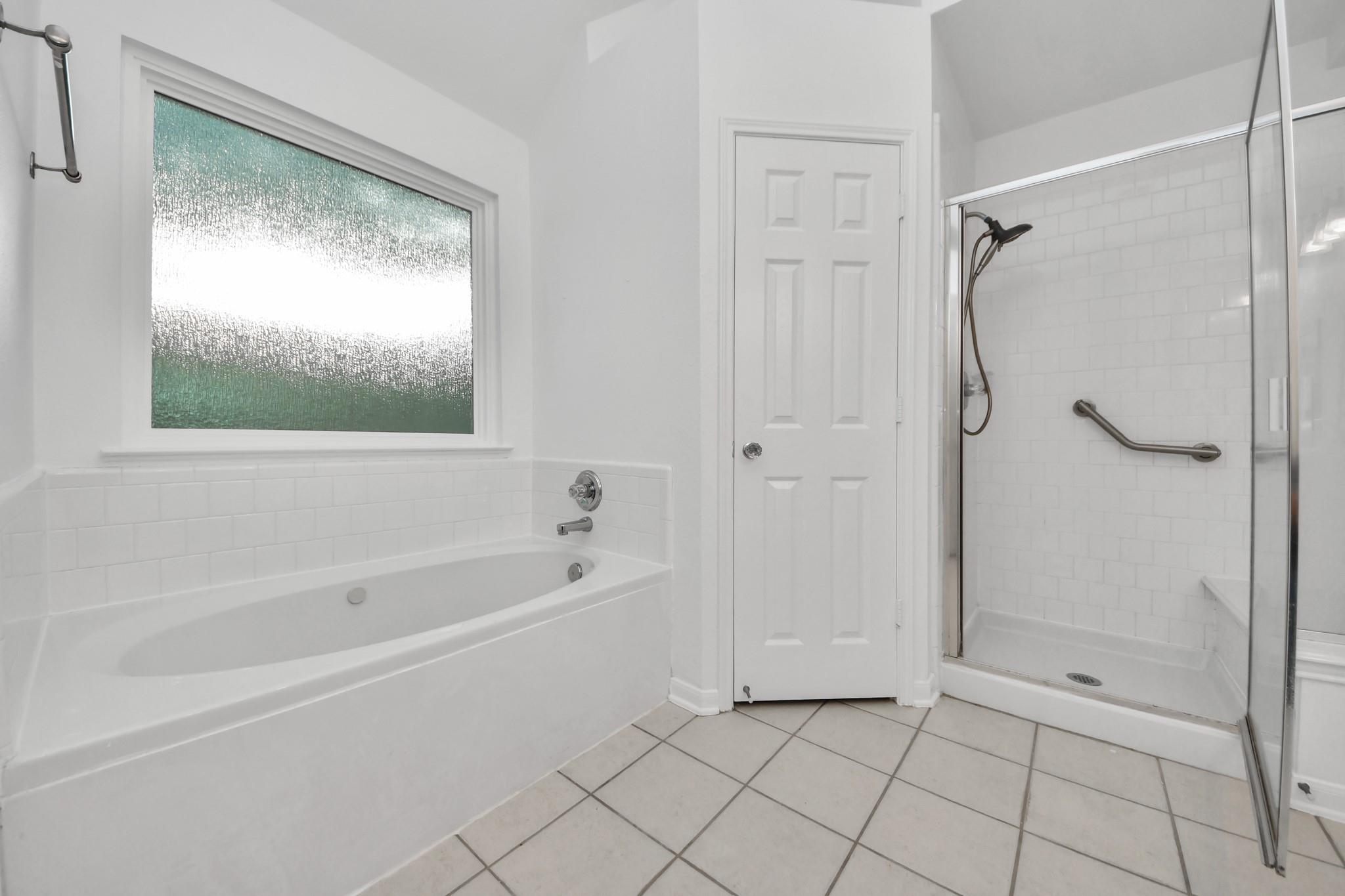 5622 Pinaster Pointe Ln, Spring, TX 77379